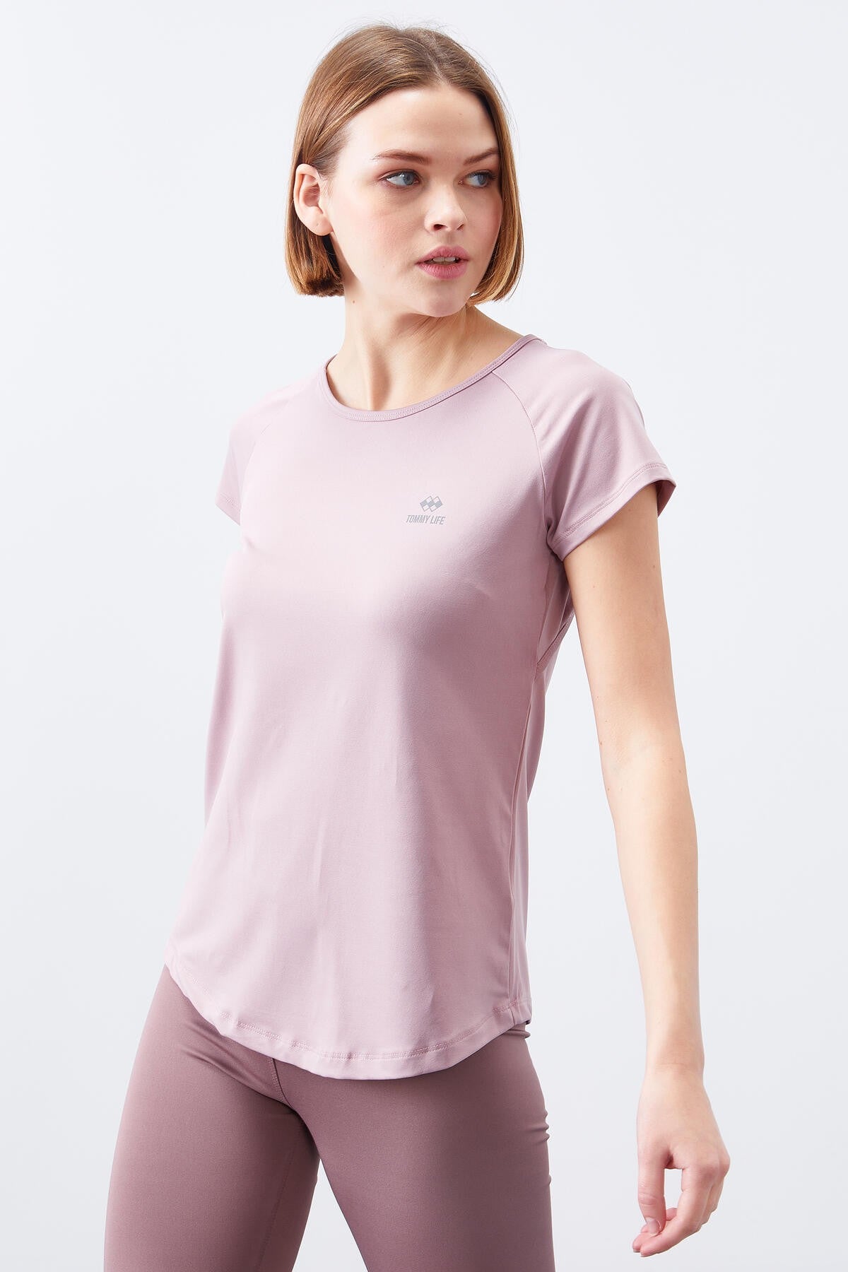 Gül Kurusu Sırt Pencereli Kısa Kol Standart Kalıp O Yaka Kadın T-Shirt - 97101