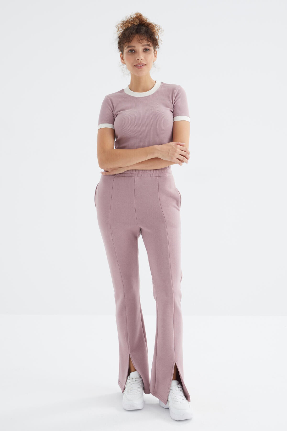 Gül Kurusu Yüksek Bel Ön Yırtmaç Detaylı Yan Cepli Rahat Form Kadın Eşofman Alt - 94625