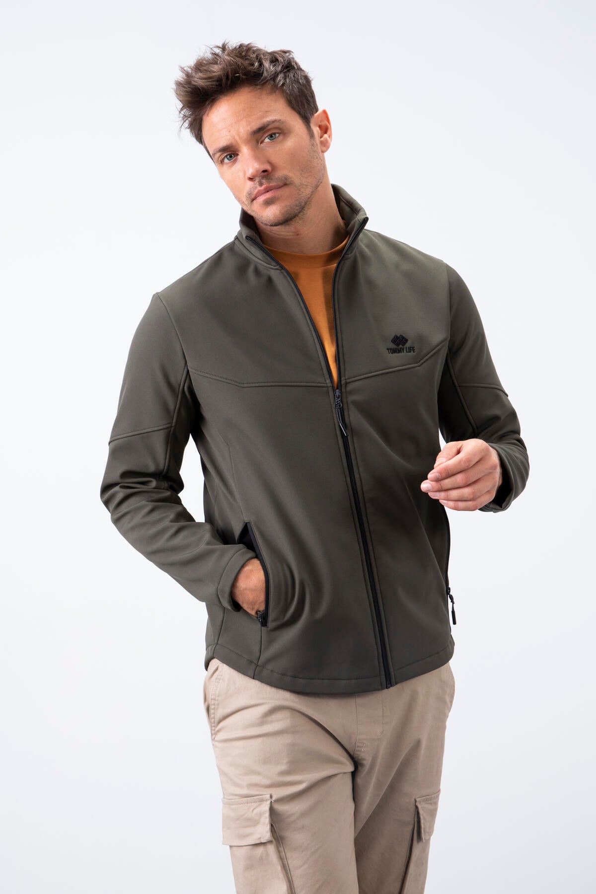 Haki Fermuarlı Dik Yaka Su ve Rüzgar Geçirmez Softshell Erkek Mont - 88050