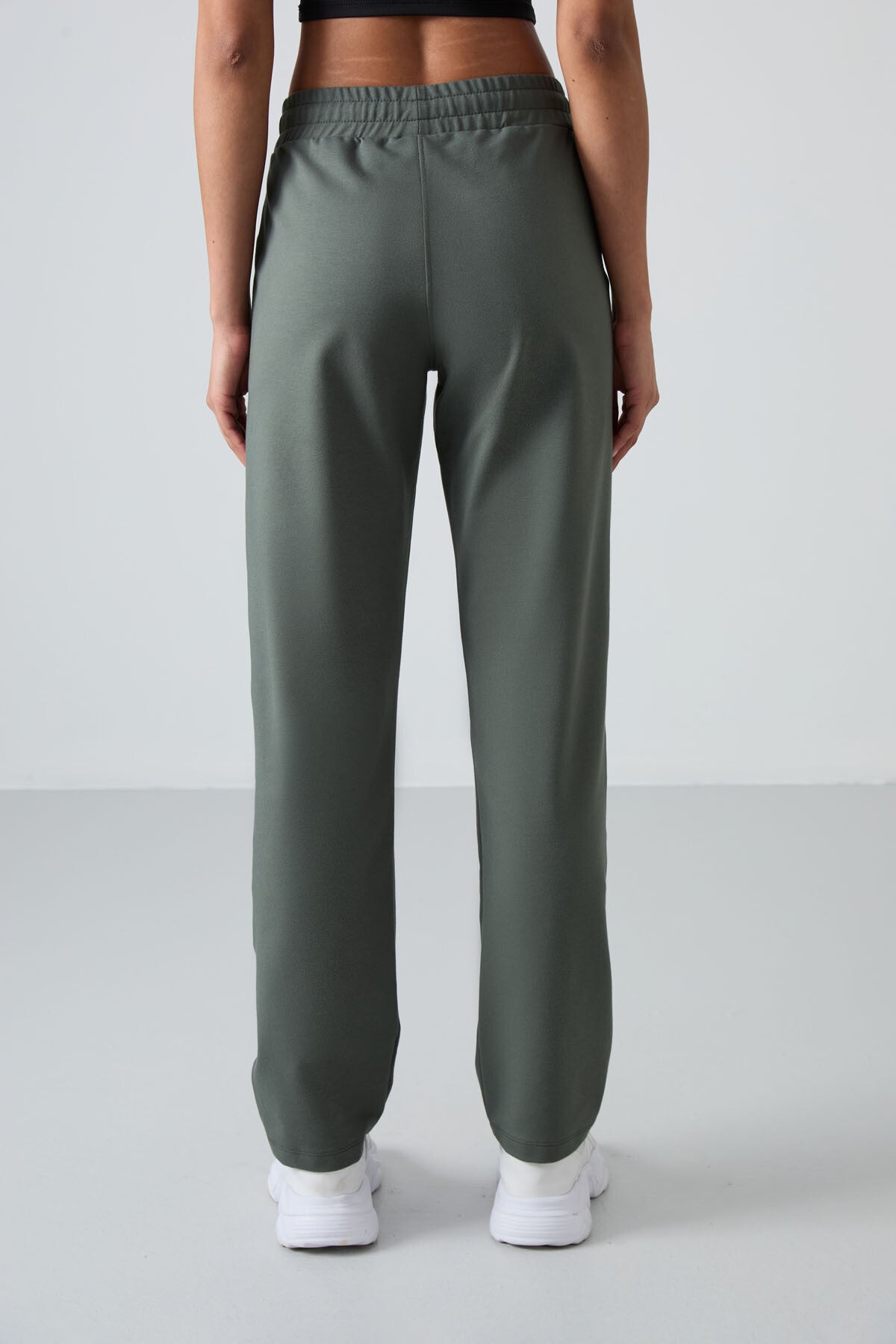 Haki Yüksek Bel Cepli Rahat Form Klasik Paça Kadın Eşofman Alt - 94584