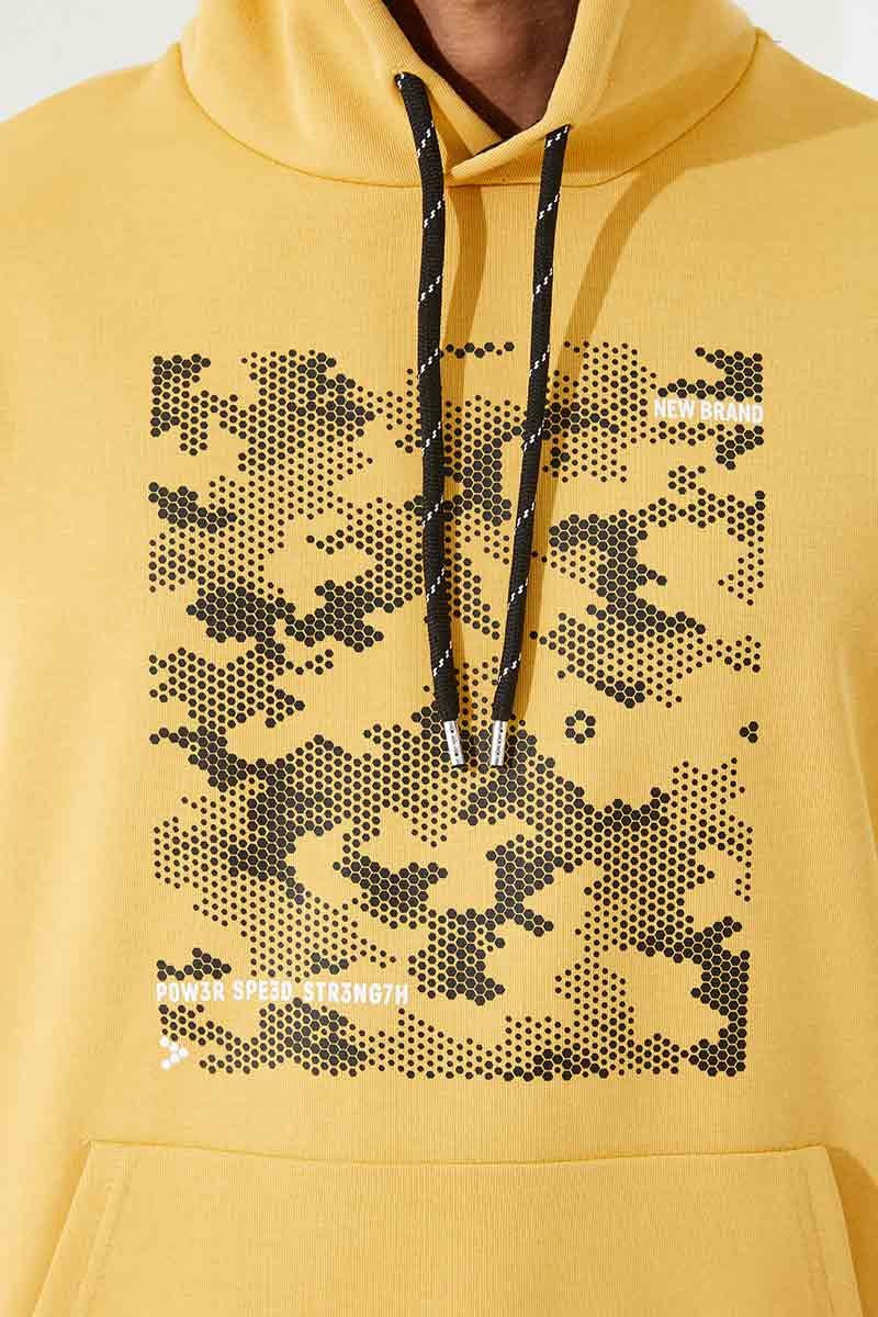 Hardal Kamuflaj Desen Baskılı Standart Kalıp Kapüşonlu Erkek Sweatshirt - 87884