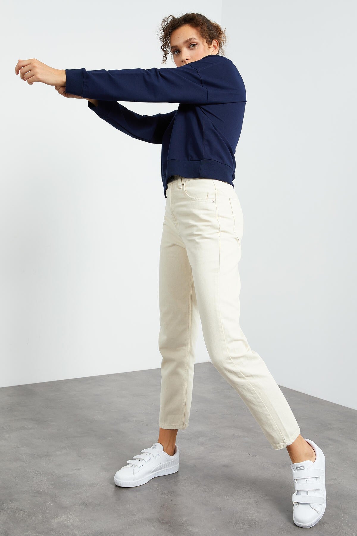 İndigo Basic Rahat Form O Yaka Kadın Sweatshirt - 97114