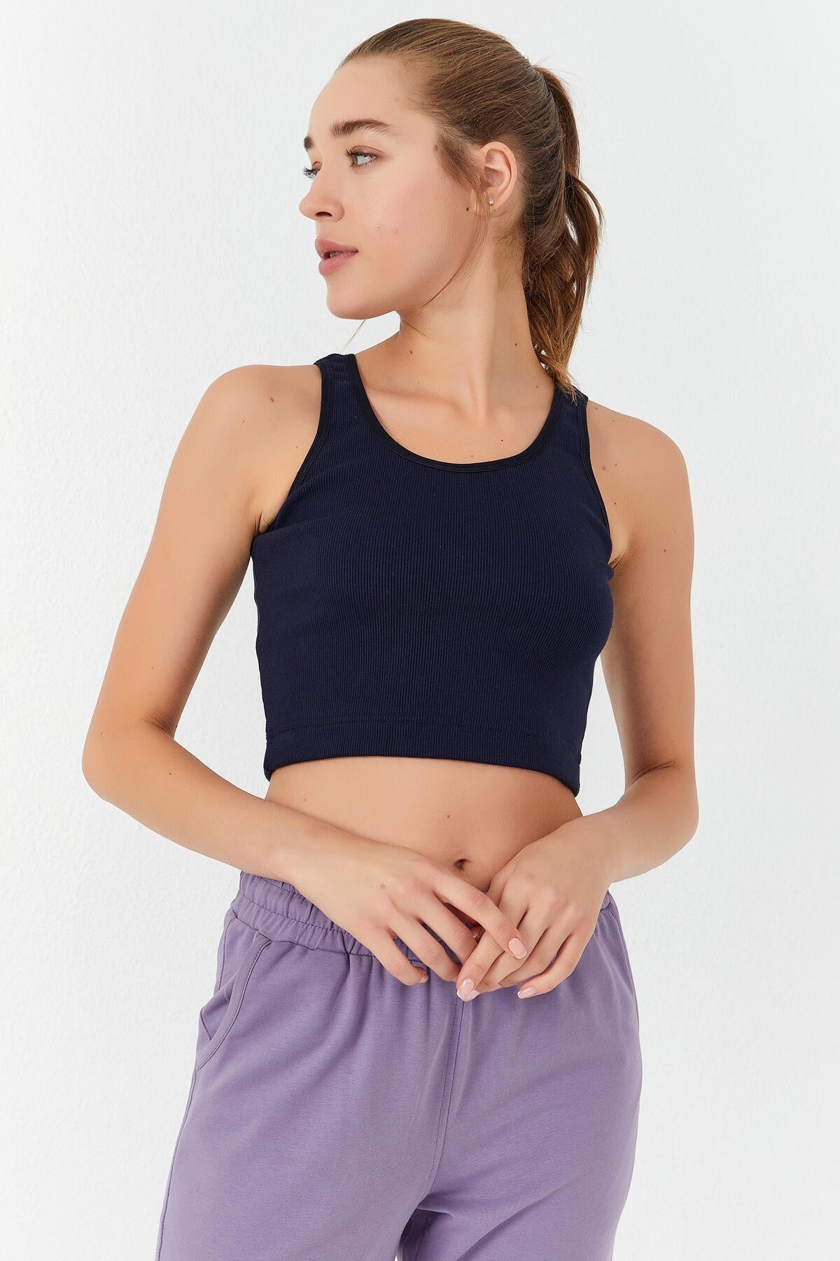 İndigo Basic Sıfır Kol Dar Kalıp U Yaka Kadın Crop Top Atlet - 97160