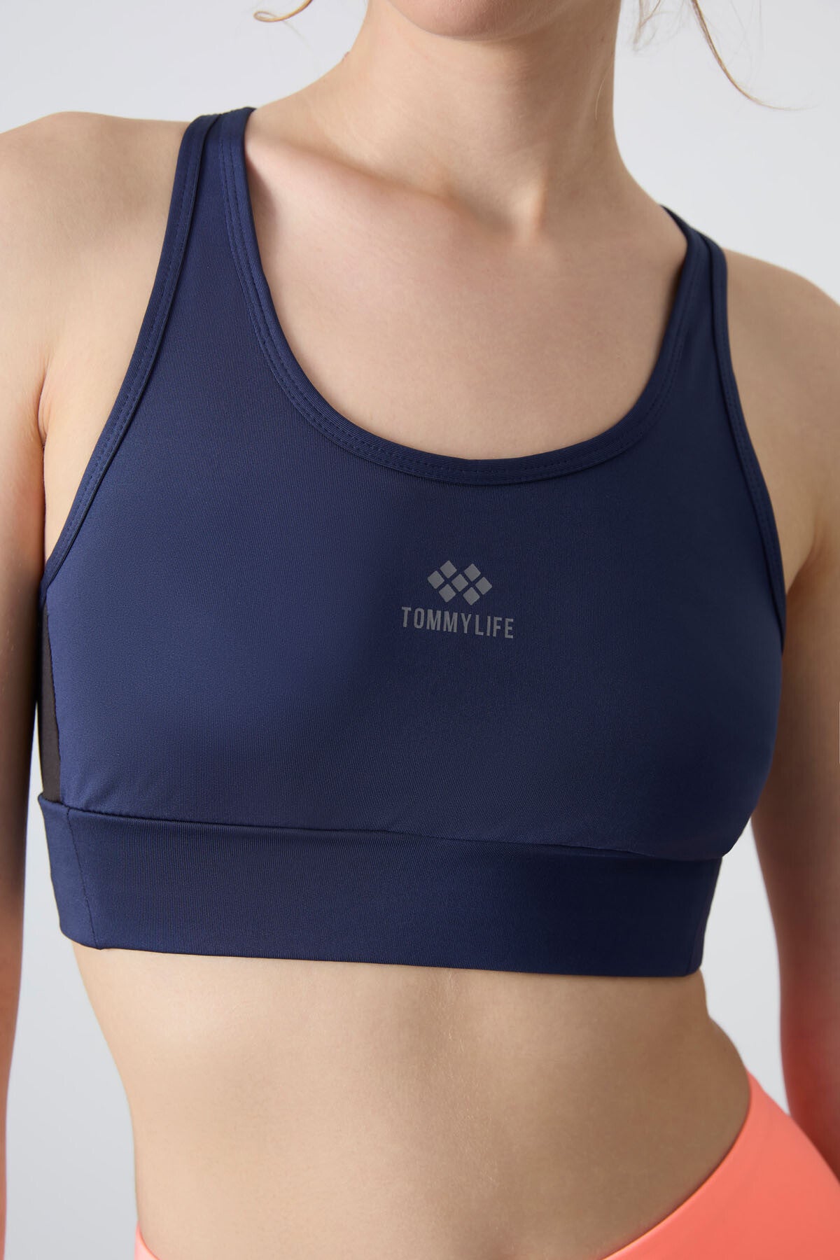 İndigo Çapraz Sırt Detaylı Slim Fit U Yaka Pedli Kadın Spor Büstiyer - 97121