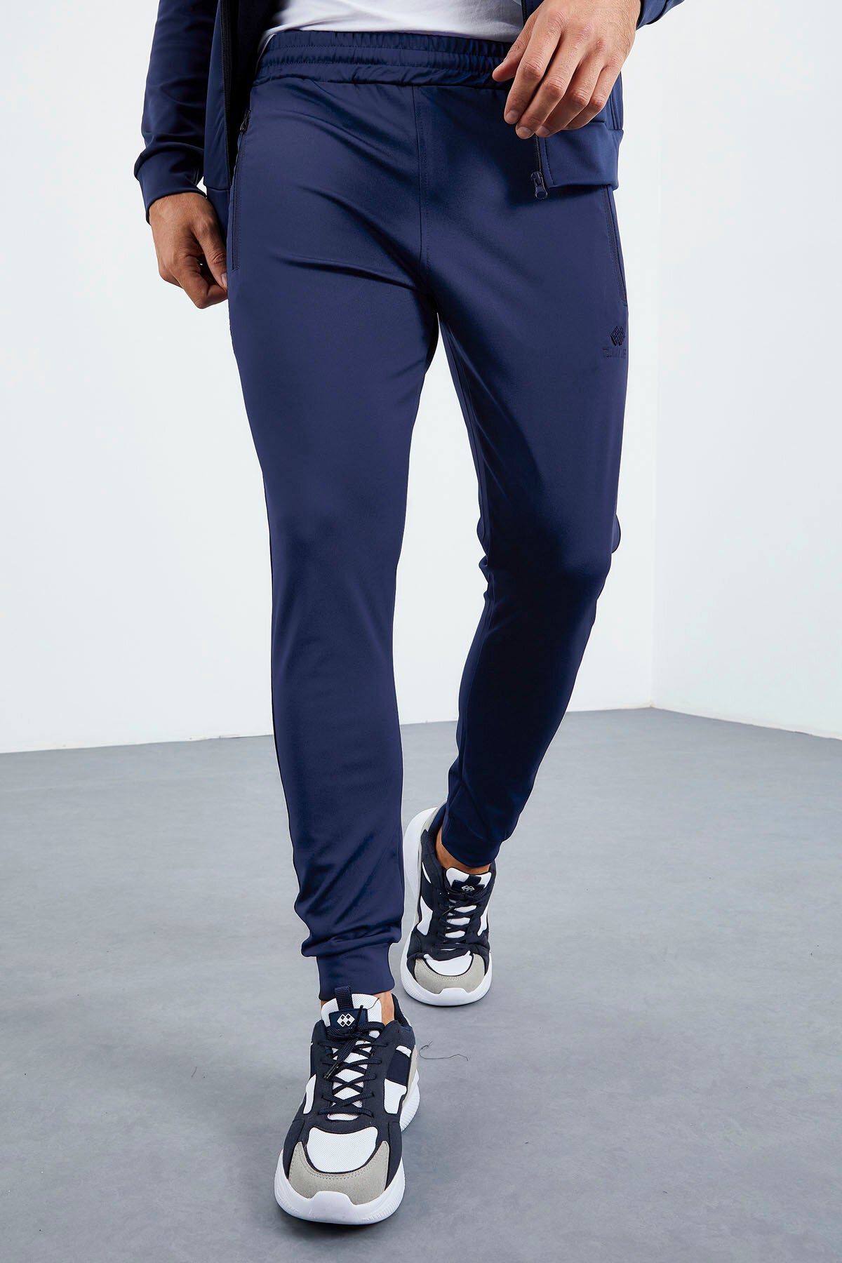 İndigo Dik Yaka Fermuarlı Standart Kalıp Manşetli Erkek Eşofman Takım - 85160