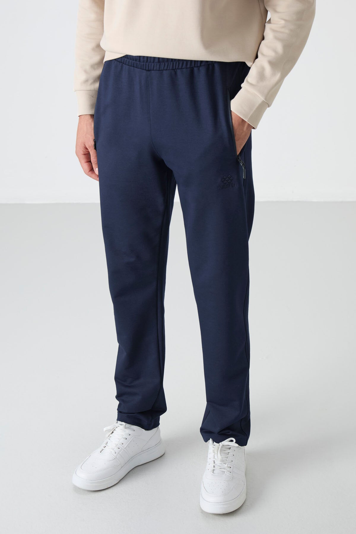 İndigo Fermuarlı Üç Cepli Dar Kalıp Klasik Paça Erkek Eşofman Alt - 84671