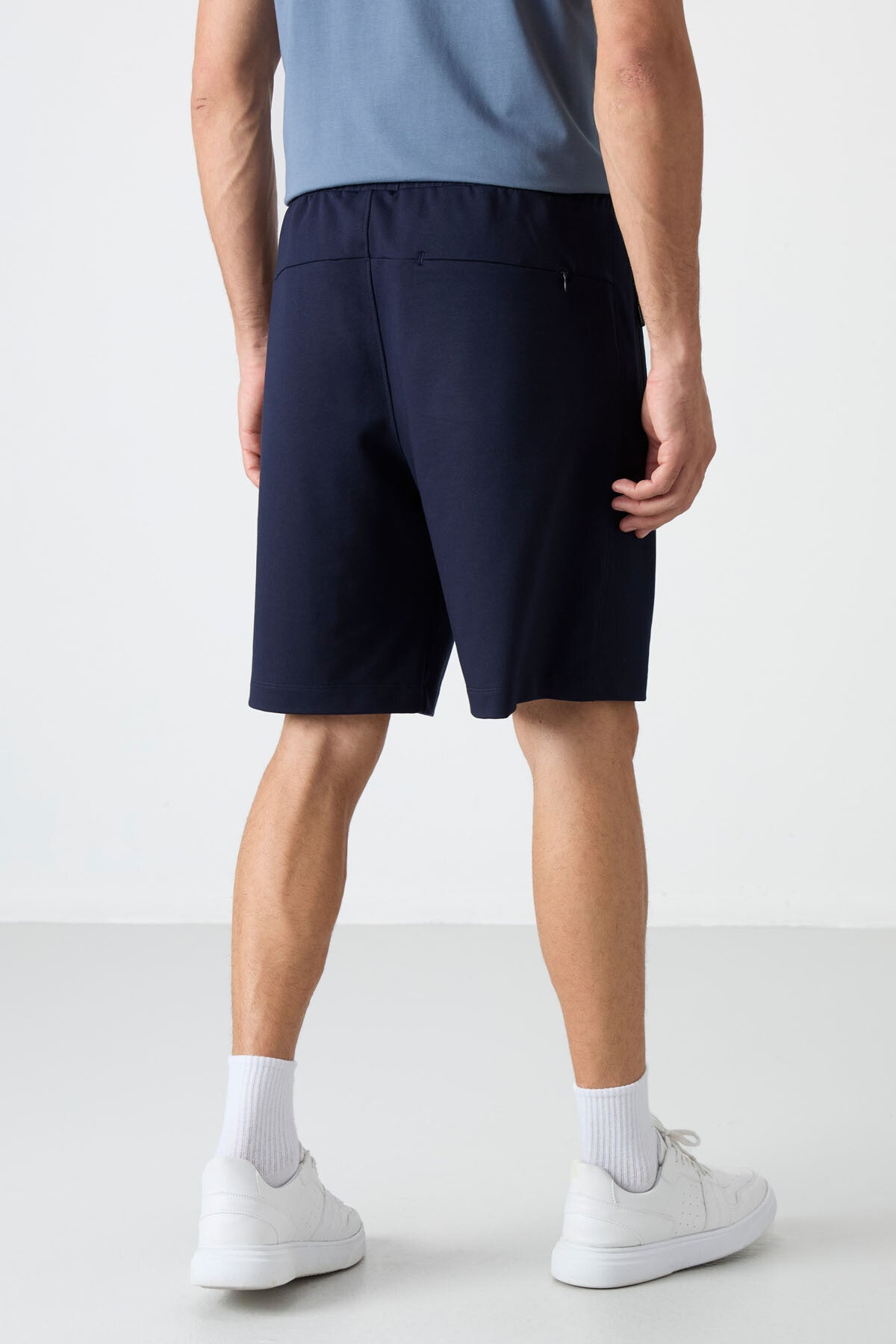 İndigo Gizli Fermuar Arka Cepli Bağcıklı Standart Kalıp Erkek Şort - 81136