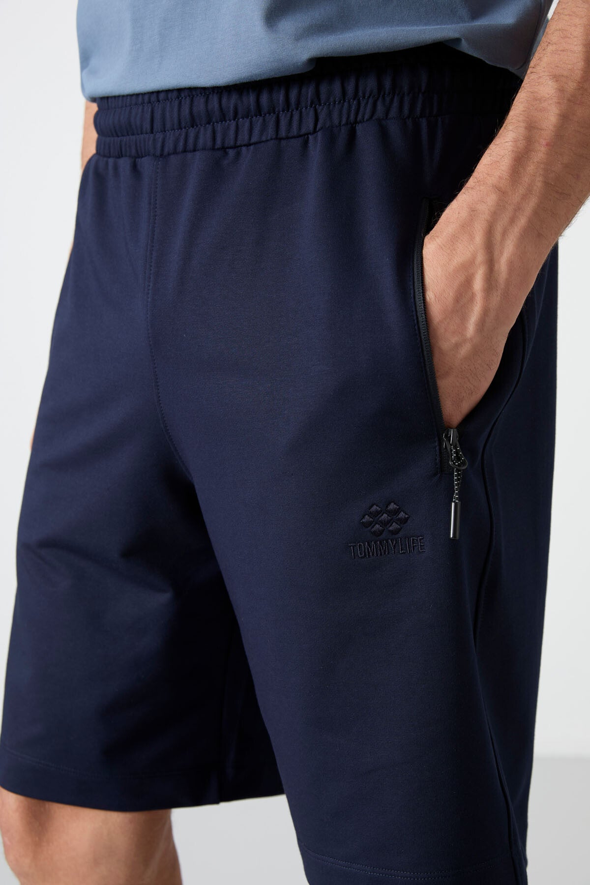 İndigo Gizli Fermuar Arka Cepli Bağcıklı Standart Kalıp Erkek Şort - 81136