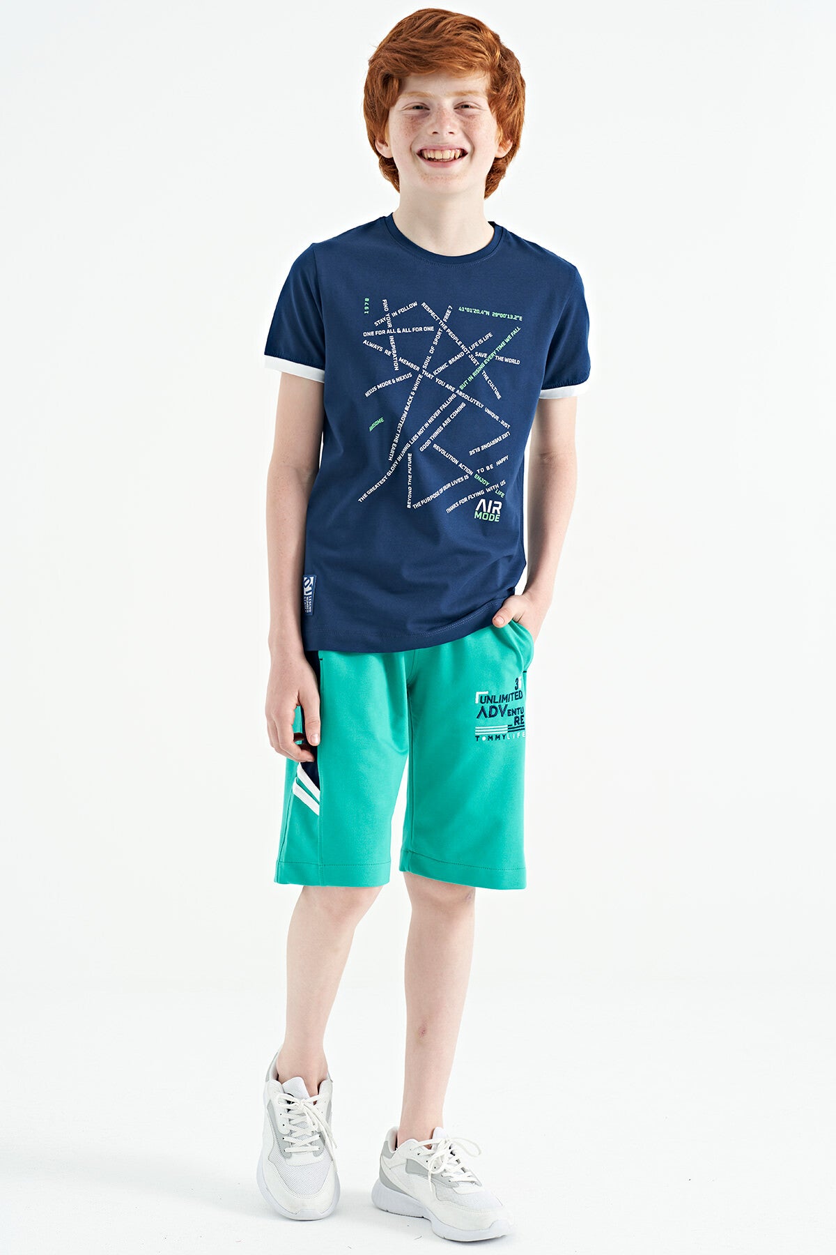 İndigo Minimal Yazı Baskılı Standart Kalıp O Yaka Erkek Çocuk T-Shirt - 11132