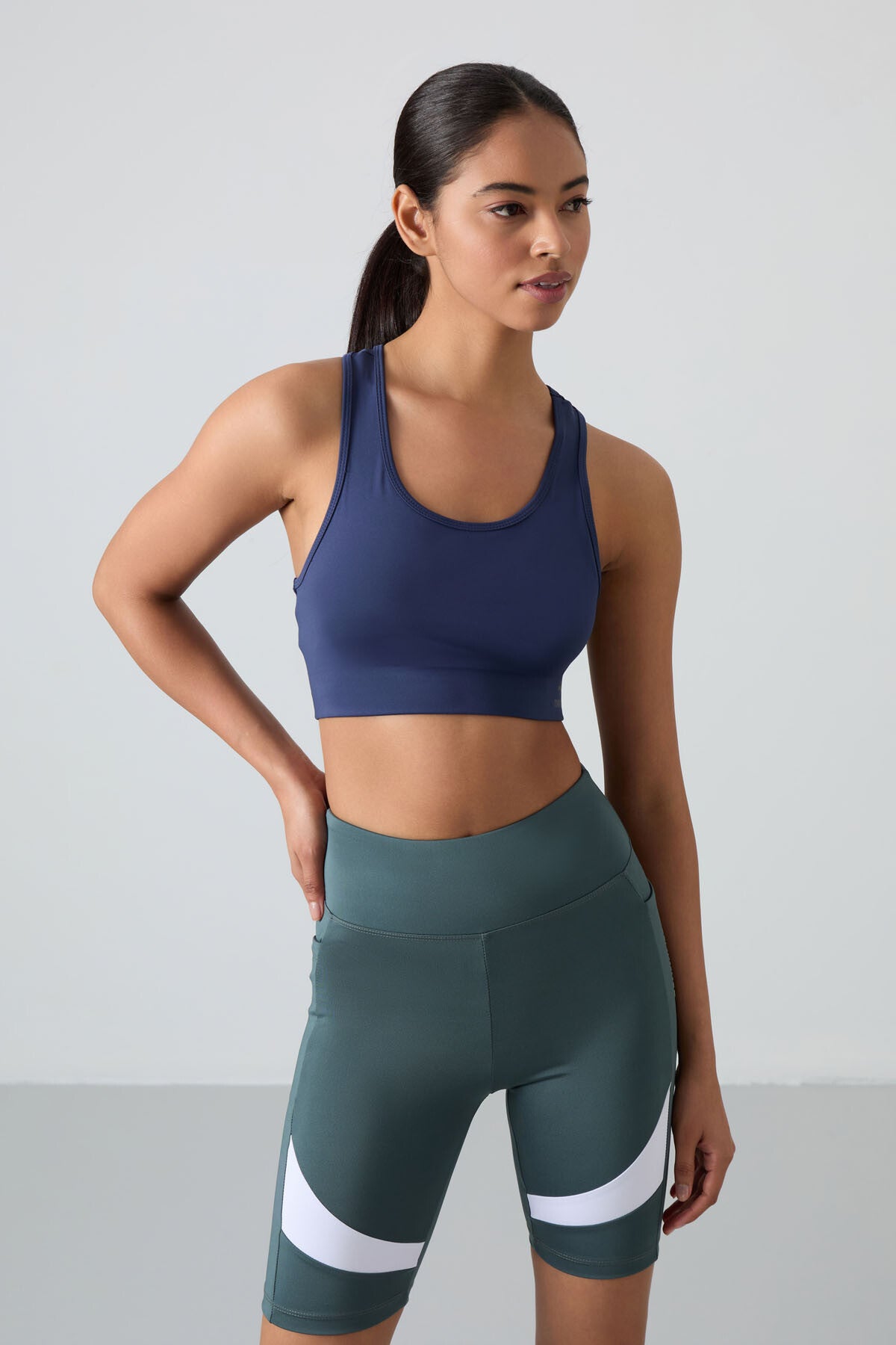 İndigo Sırt Detaylı Dar Kalıp U Yaka Kadın Spor Büstiyer - 97120