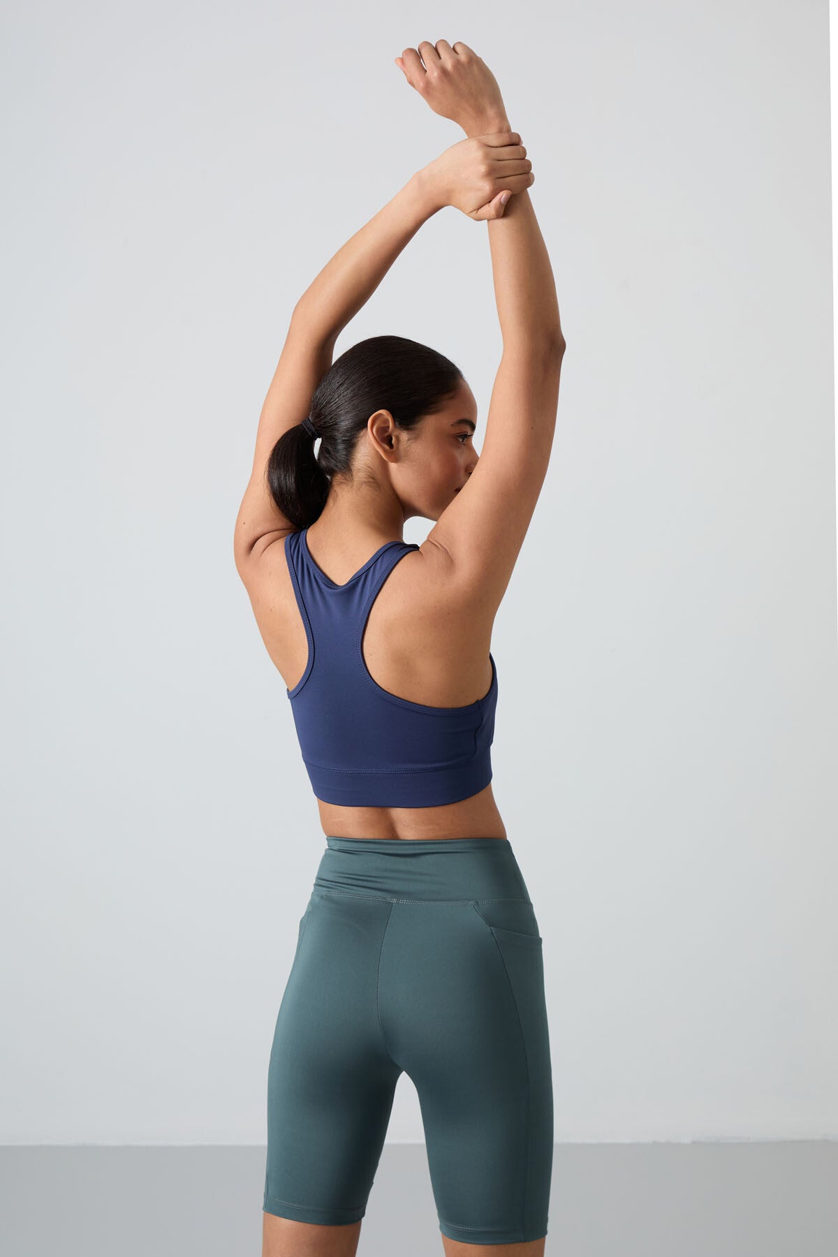 İndigo Sırt Detaylı Dar Kalıp U Yaka Kadın Spor Büstiyer - 97120