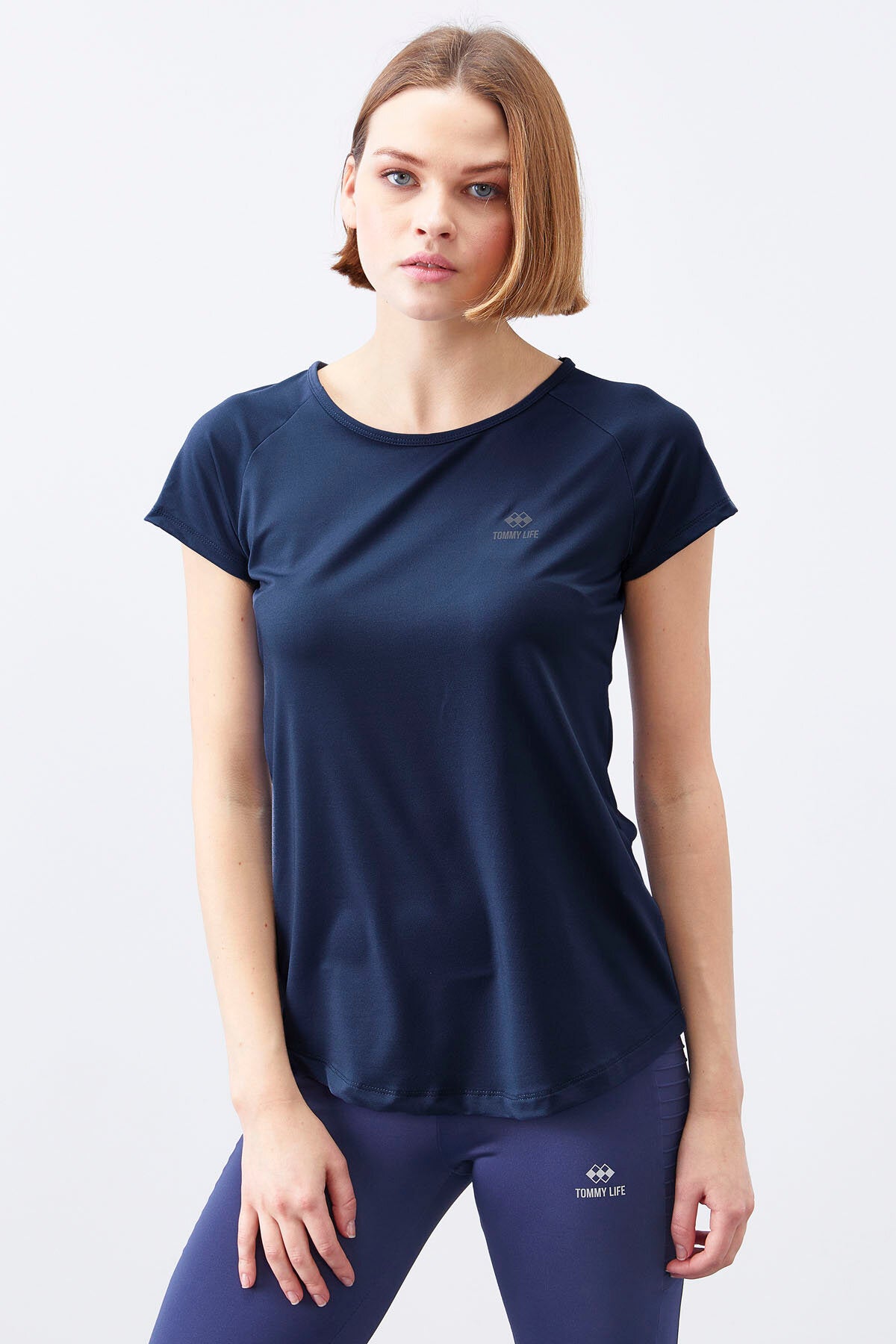İndigo Sırt Pencereli Kısa Kol Standart Kalıp O Yaka Kadın T-Shirt - 97101