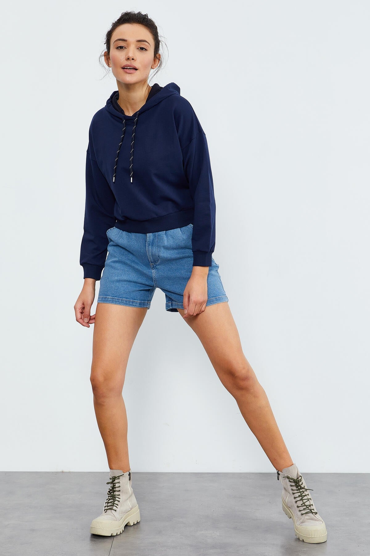 İndigo Uzun Kol Rahat Form Kapüşonlu Kadın Sweatshirt - 97115