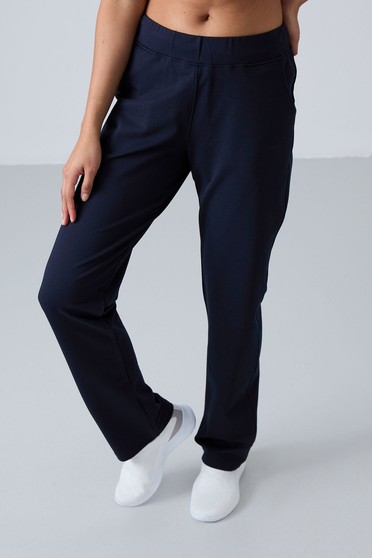 İndigo Yüksek Bel Cepli Rahat Form Klasik Paça Kadın Eşofman Alt - 94185