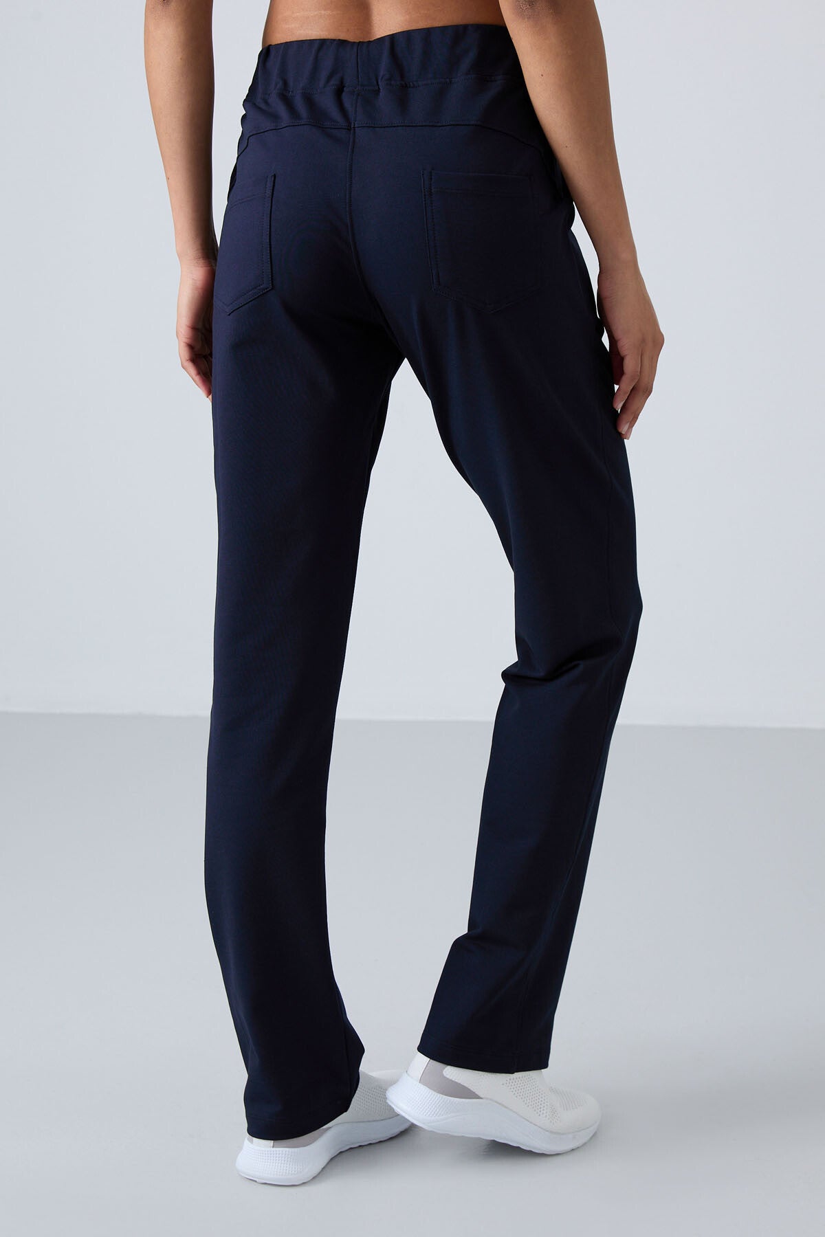 İndigo Yüksek Bel Cepli Rahat Form Klasik Paça Kadın Eşofman Alt - 94185