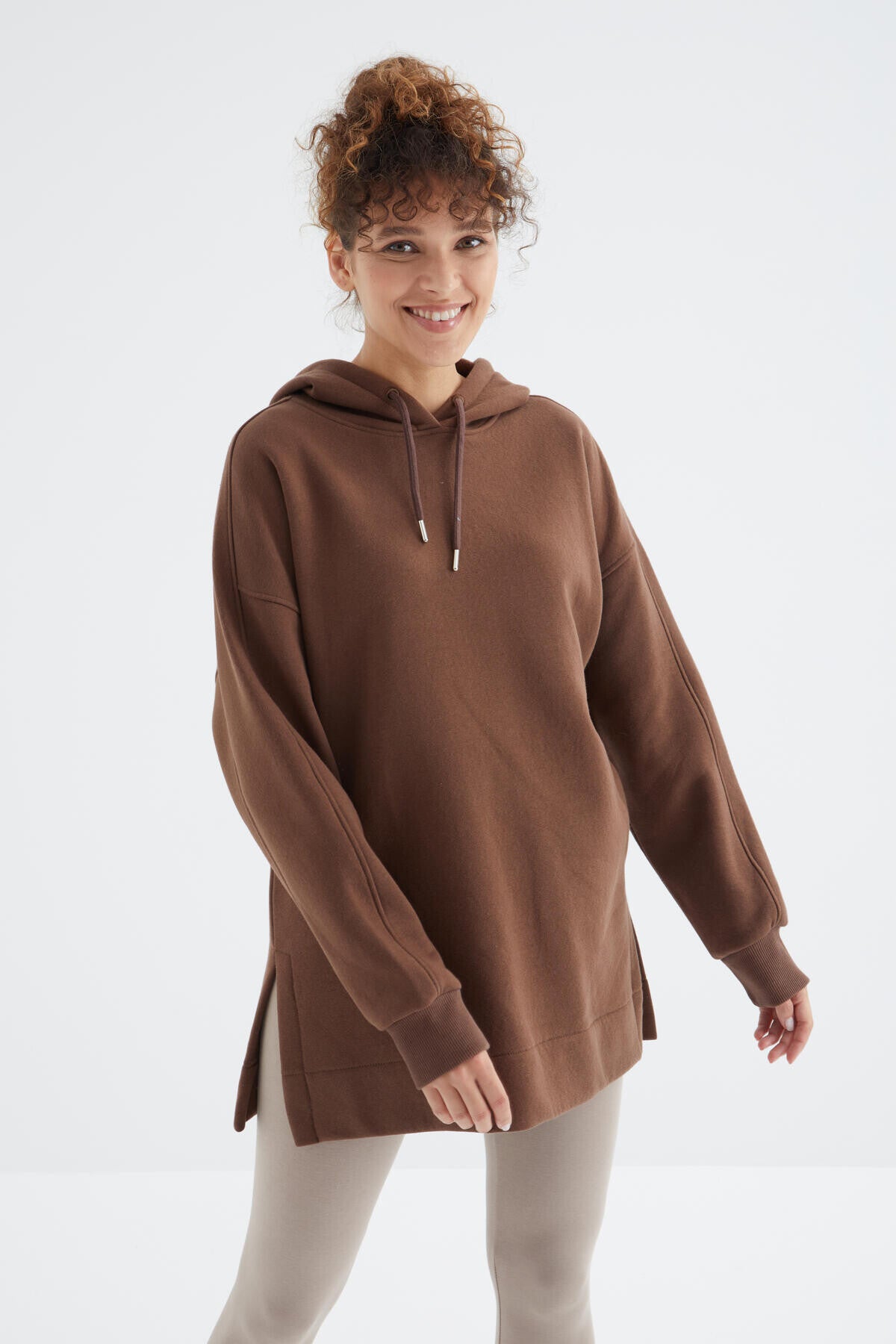 Kahverengi Reglan Kol Basic Kapüşonlu Oversize Sweatshirt Tunik - 97242