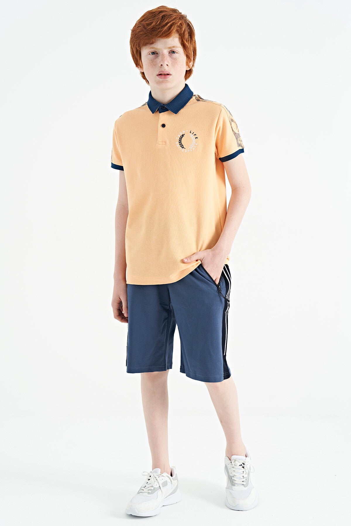 Kavun Içi Baskı Detaylı Pola Yaka Standart Kalıp Erkek Çocuk T-Shırt - 11166