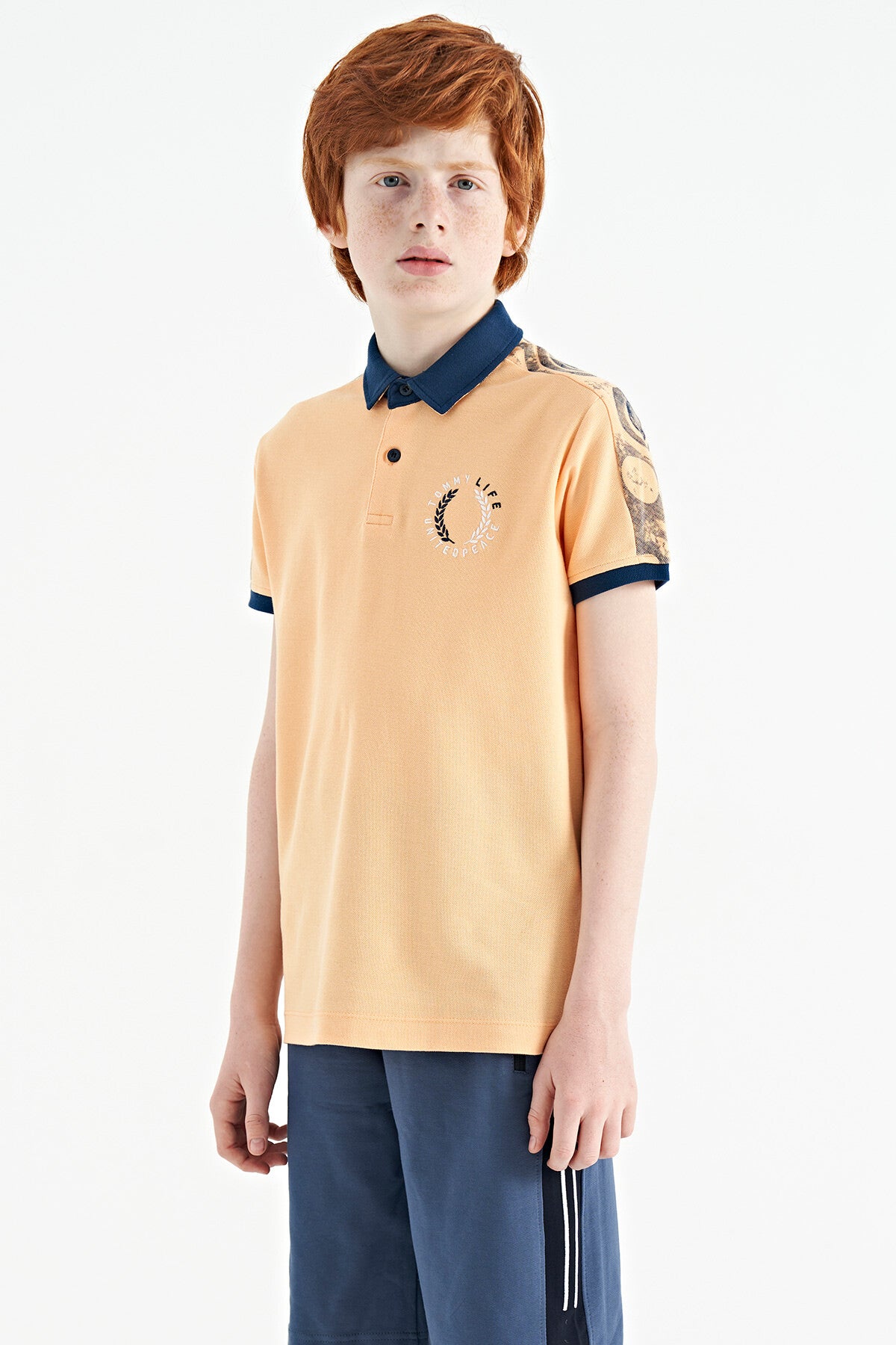 Kavun Içi Baskı Detaylı Pola Yaka Standart Kalıp Erkek Çocuk T-Shırt - 11166