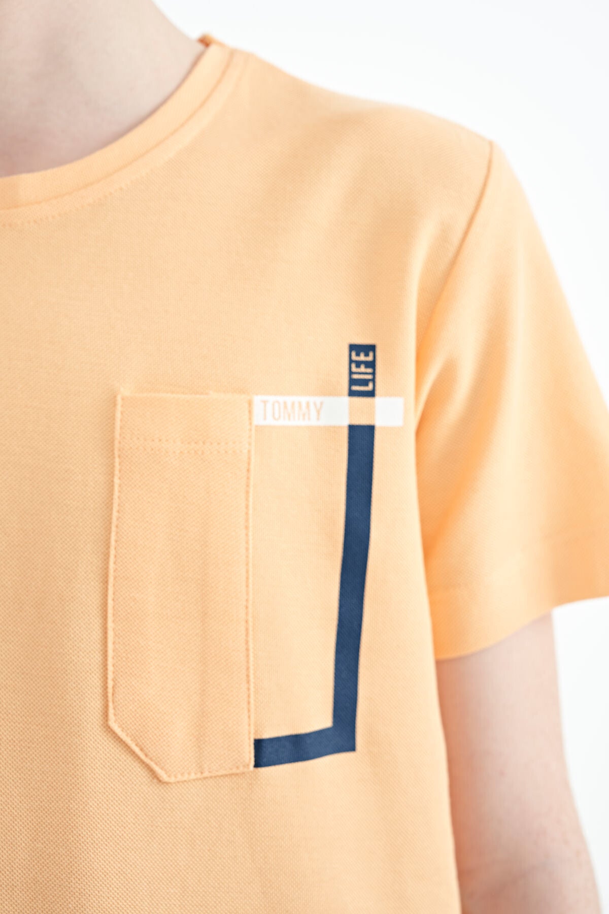 Kavun içi Cep Detaylı O Yaka Standart Kalıp Erkek Çocuk T-Shirt - 11120