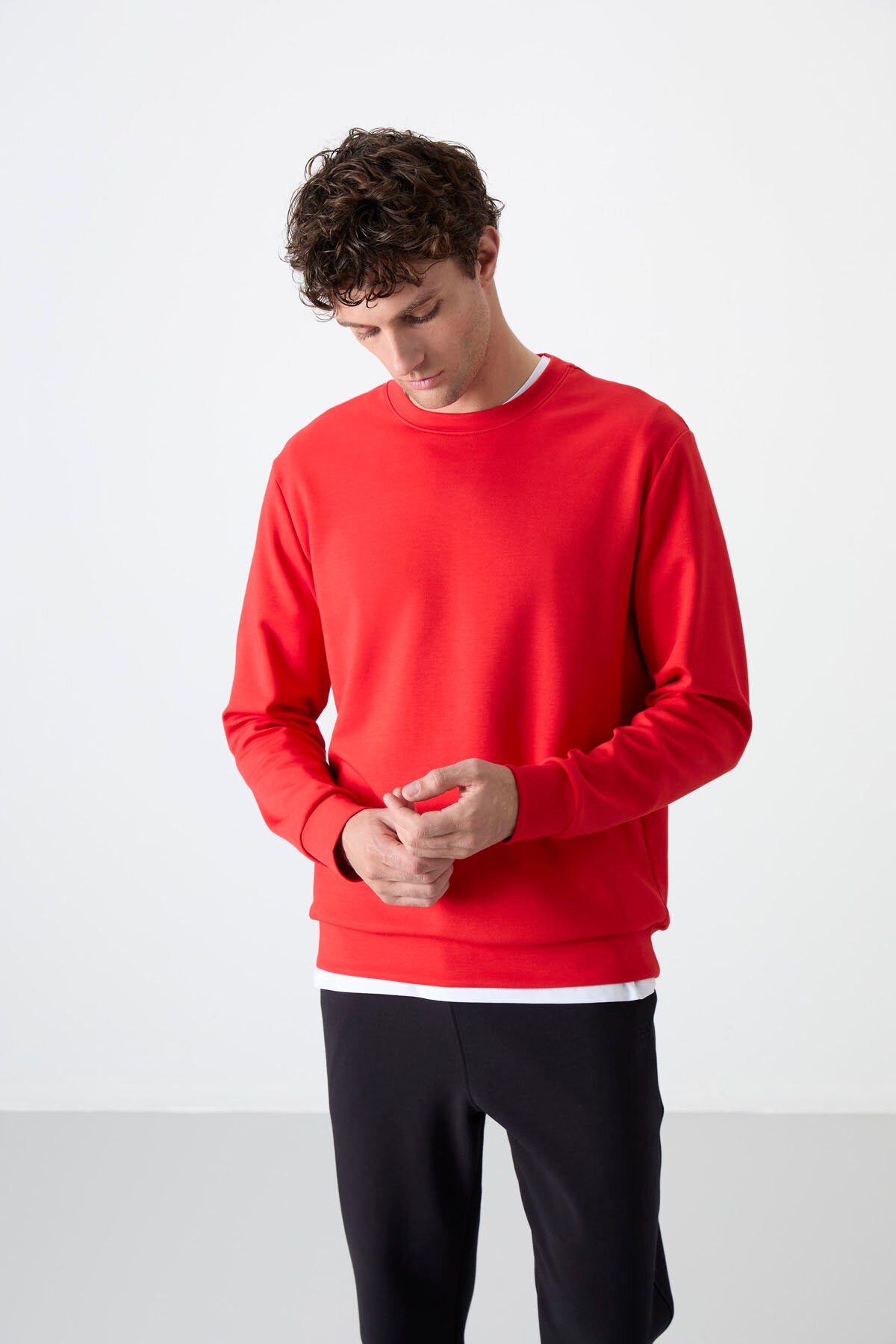 Kırmızı Basic O Yaka Rahat Form Erkek Sweatshirt - 88053
