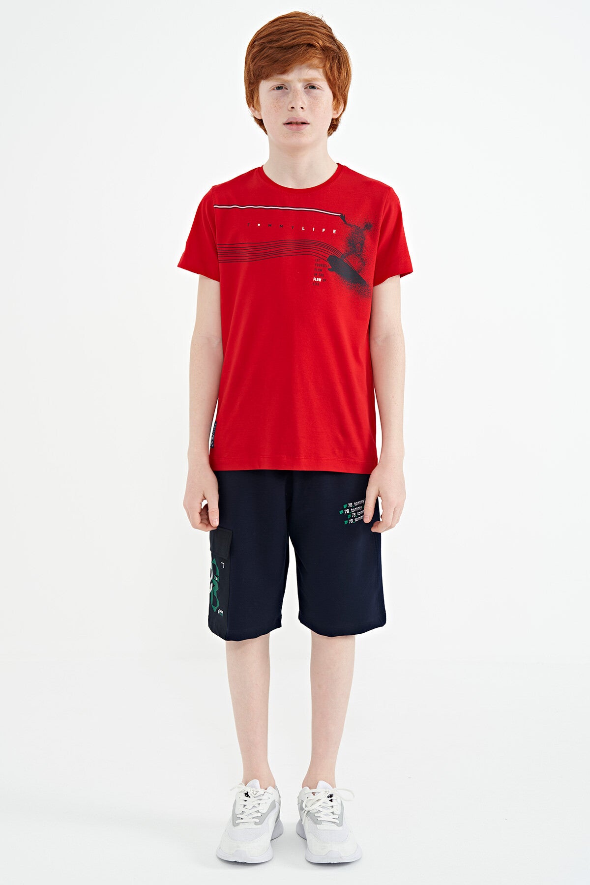 Kırmızı Baskı Detaylı Standart Kalıp O Yaka Erkek Çocuk T-Shirt - 11133