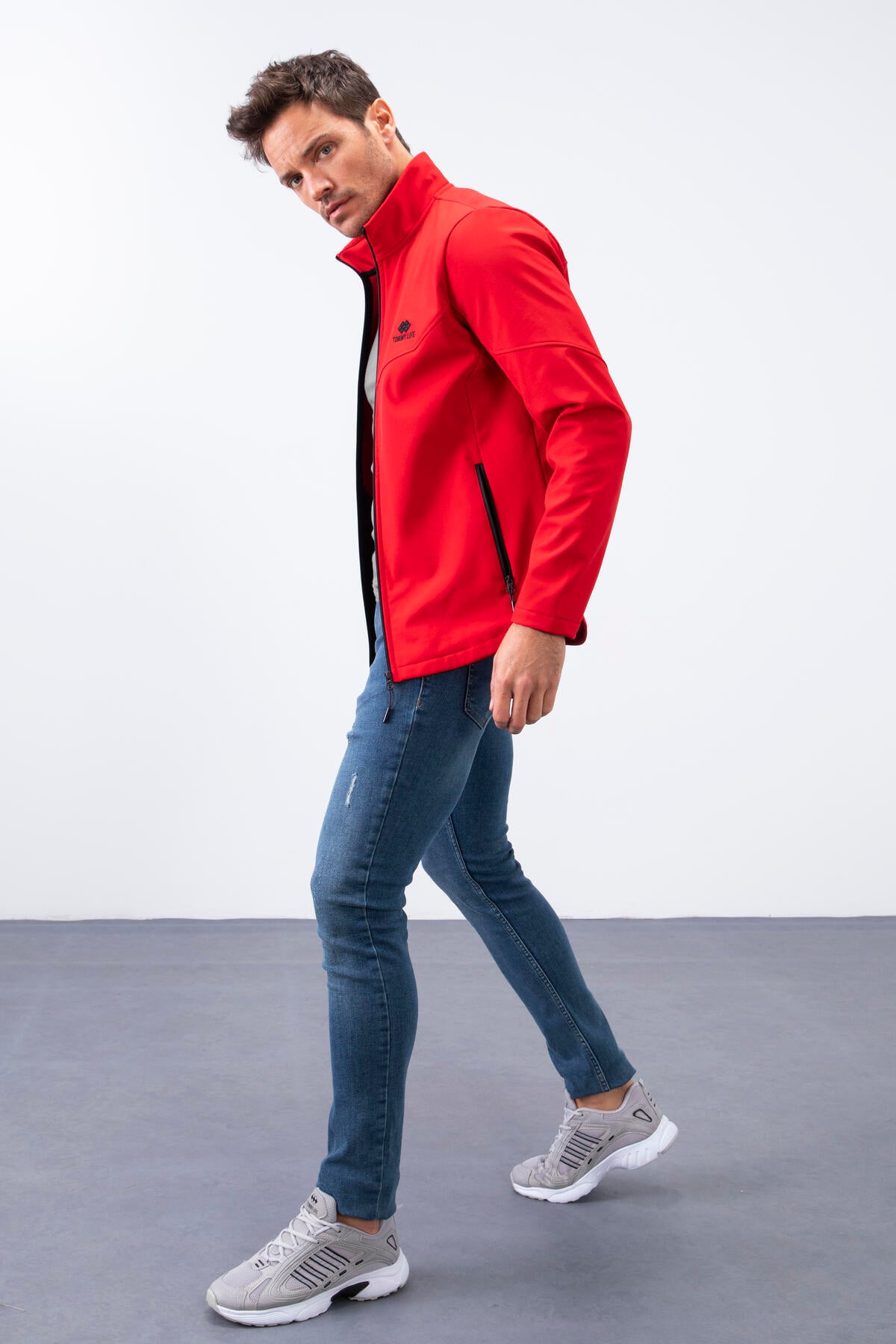 Kırmızı Fermuarlı Dik Yaka Su ve Rüzgar Geçirmez Softshell Erkek Mont - 88050