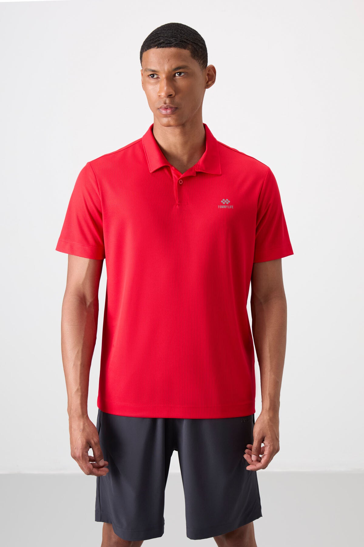 Kırmızı Logo Baskılı Standart Kalıp Polo Yaka Aktif Spor Erkek T-Shirt - 88252