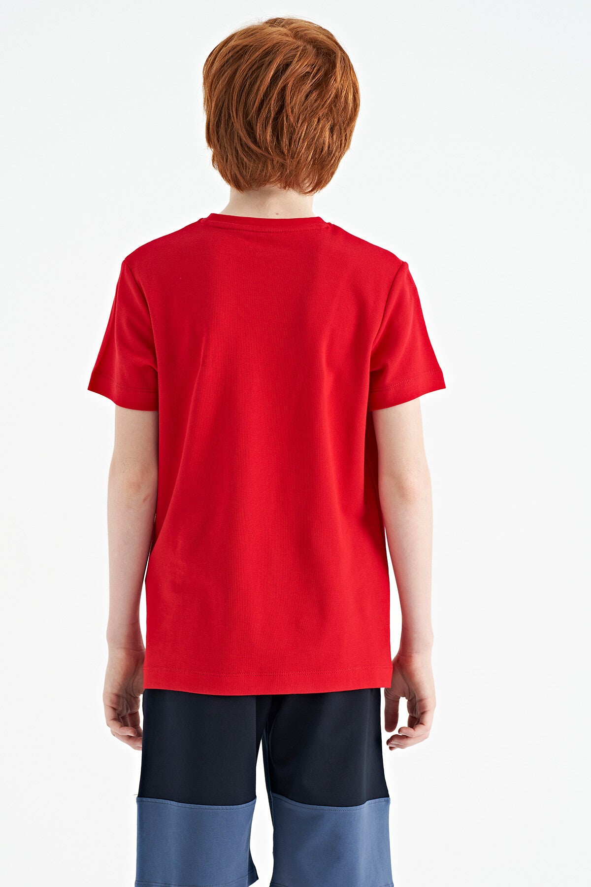 Kırmızı Nakış İşleme Detaylı O Yaka Standart Kalıp Erkek Çocuk T-Shirt - 11115