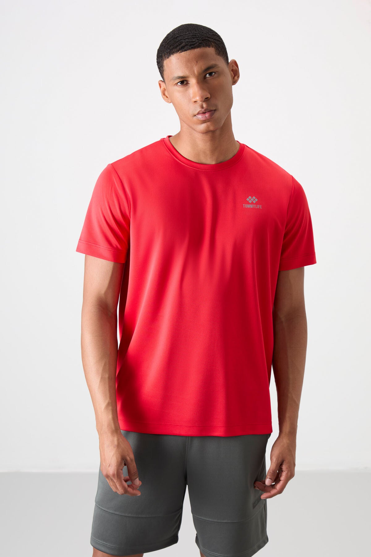 Kırmızı O Yaka Standart Kalıp Logo Desenli Aktif Spor Erkek T-Shirt - 88255