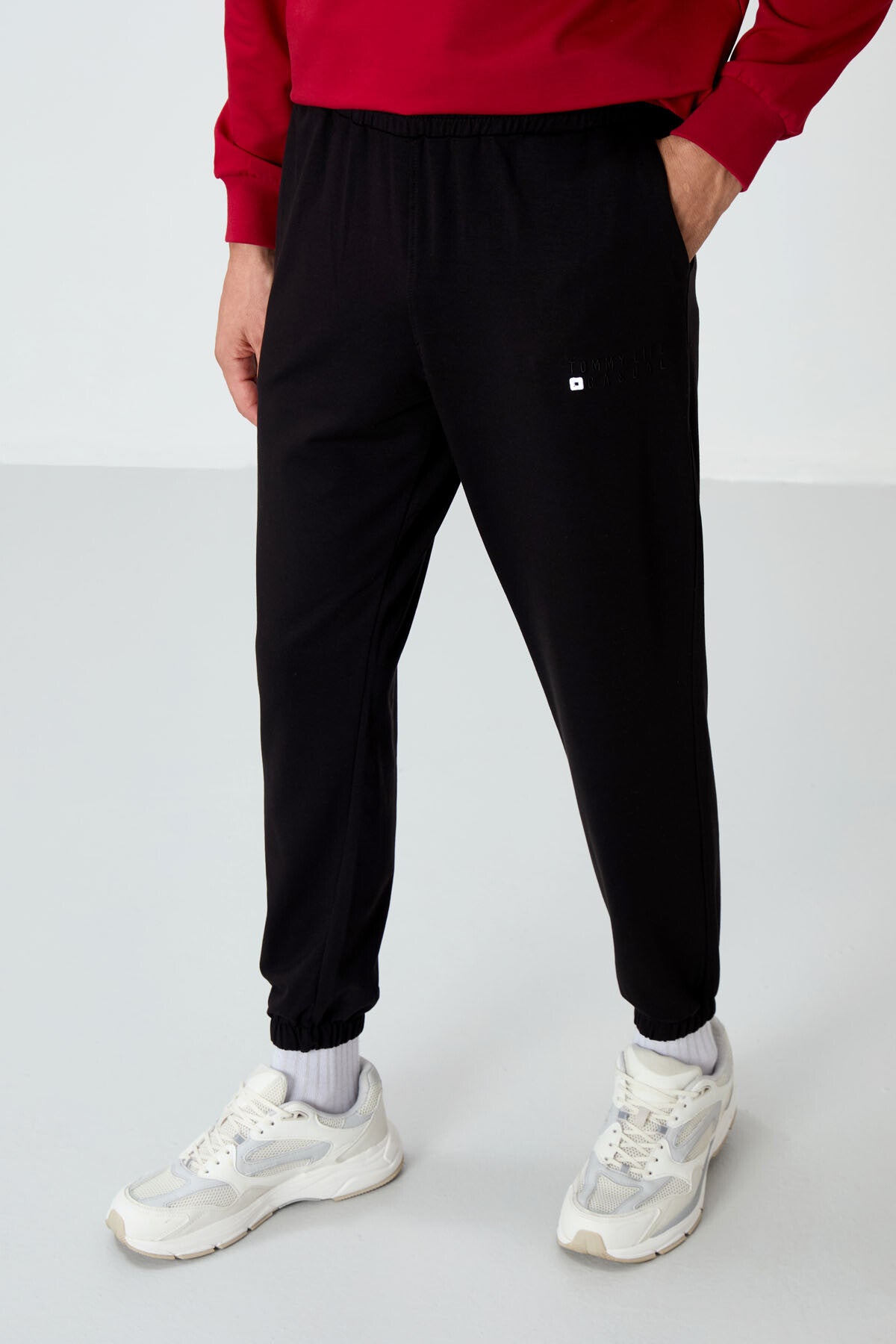 Kırmızı - Siyah Casual O Yaka Lastik Paça Pamuklu Erkek Oversize Eşofman Takımı - 85120