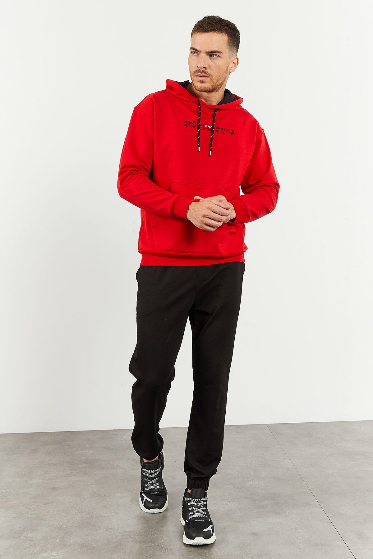 Kırmızı - Siyah Kapüşonlu Kanguru Cep Lastik Paça Erkek Oversize Eşofman Takımı - 85117