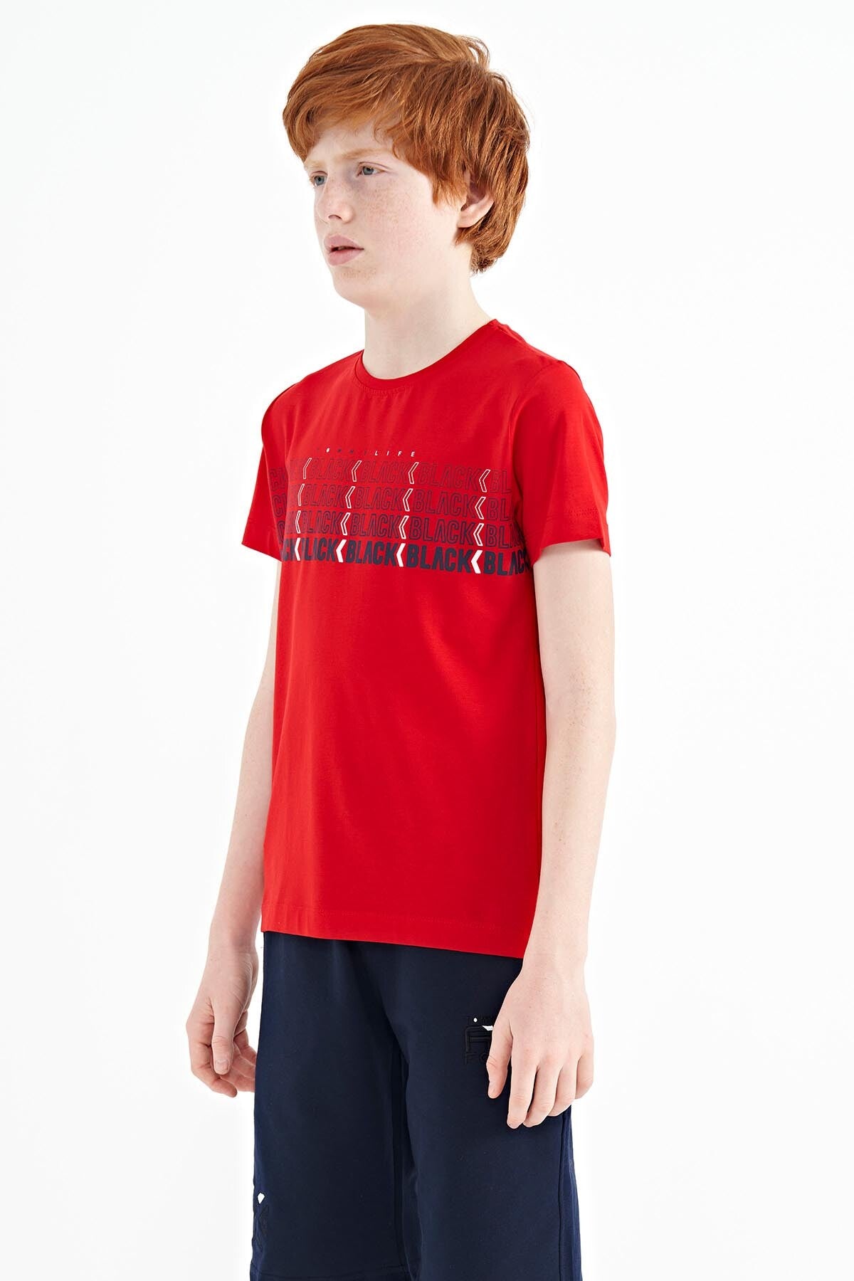 Kırmızı Yazı Baskılı O Yaka Standart Kalıp Erkek Çocuk T-Shirt - 11149