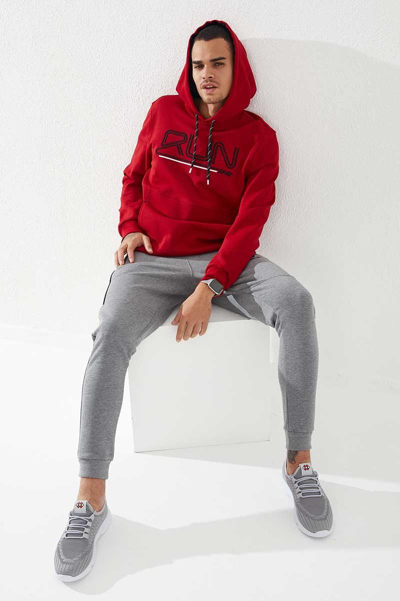 Kırmızı Yazı Nakışlı Standart Kalıp Kapüşonlu Erkek Sweatshirt - 87887