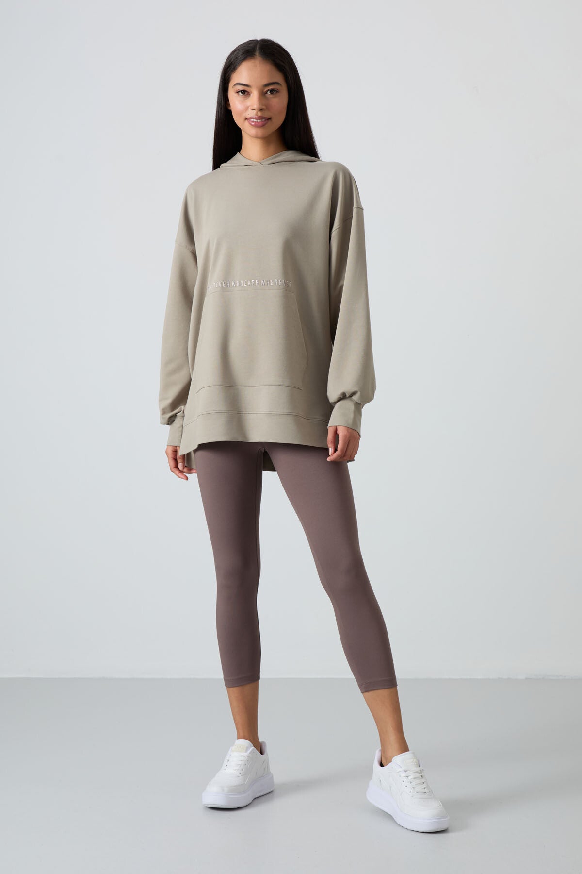 Koyu Bej Balon Kol Yazı Nakışlı Kadın Oversize Tunik Sweatshirt - 97163