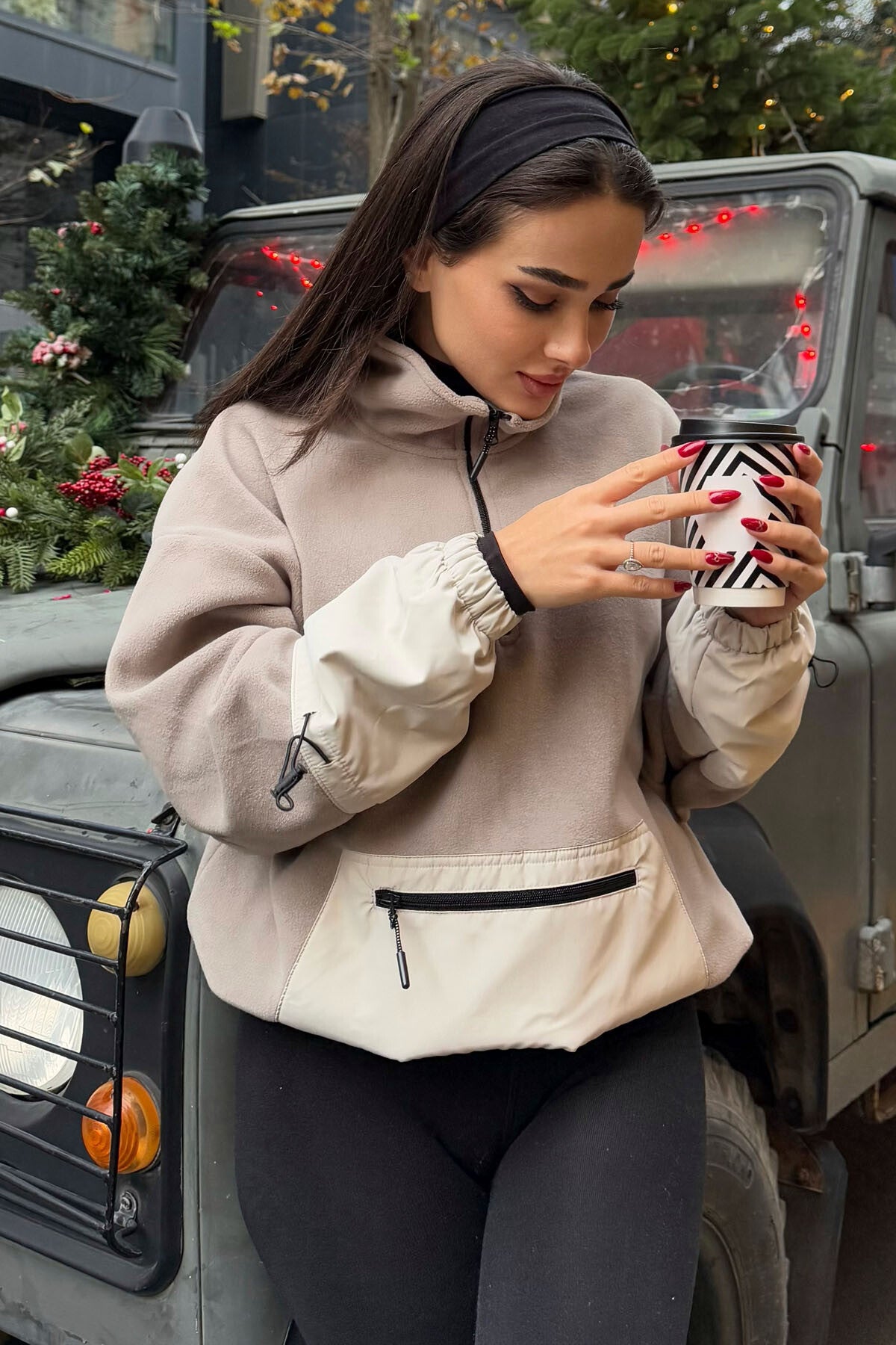 Koyu Bej Etek Ucu Büzgülü Yarım Fermuarlı Oversize Kadın Polar Sweatshirt - 97238