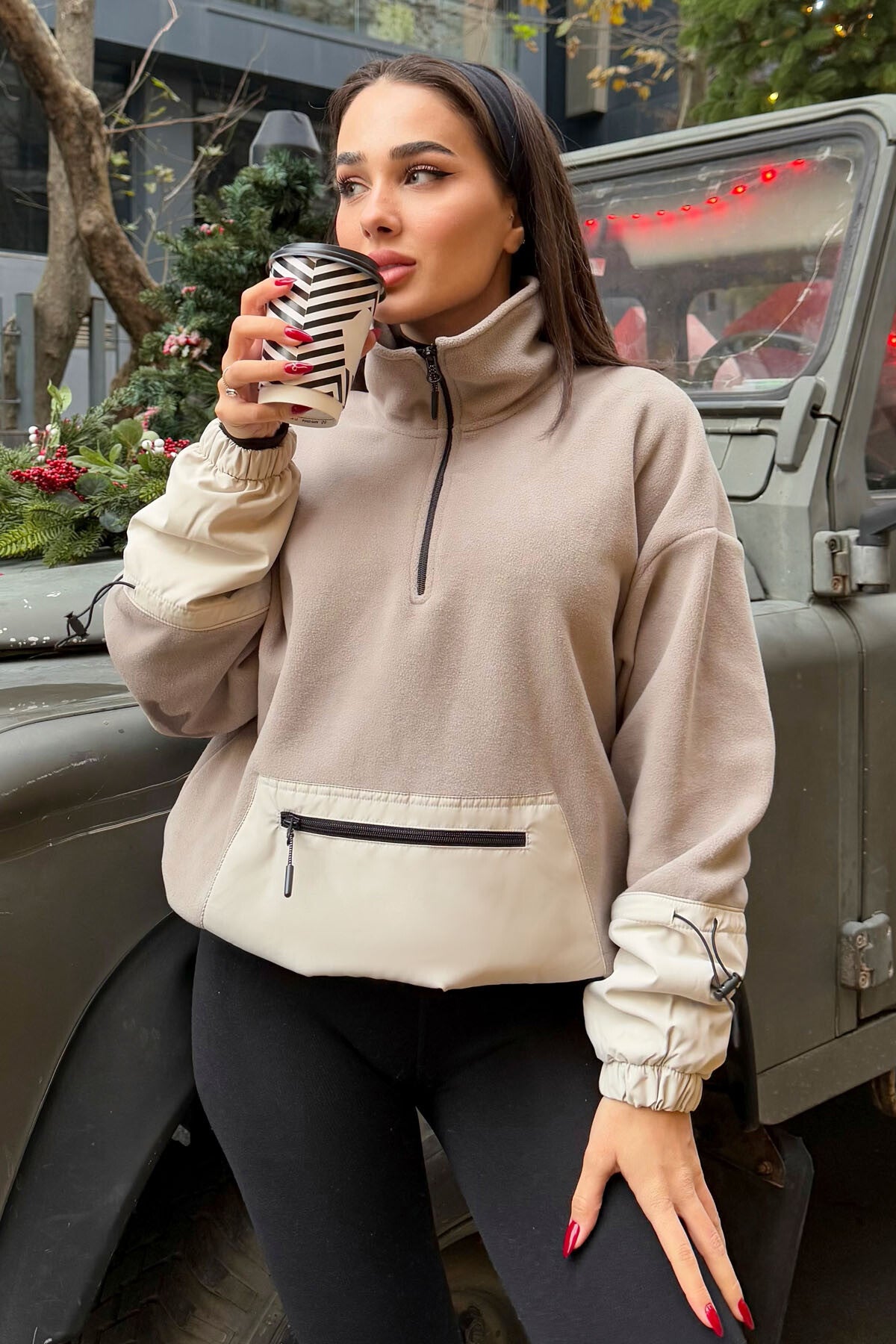 Koyu Bej Etek Ucu Büzgülü Yarım Fermuarlı Oversize Kadın Polar Sweatshirt - 97238