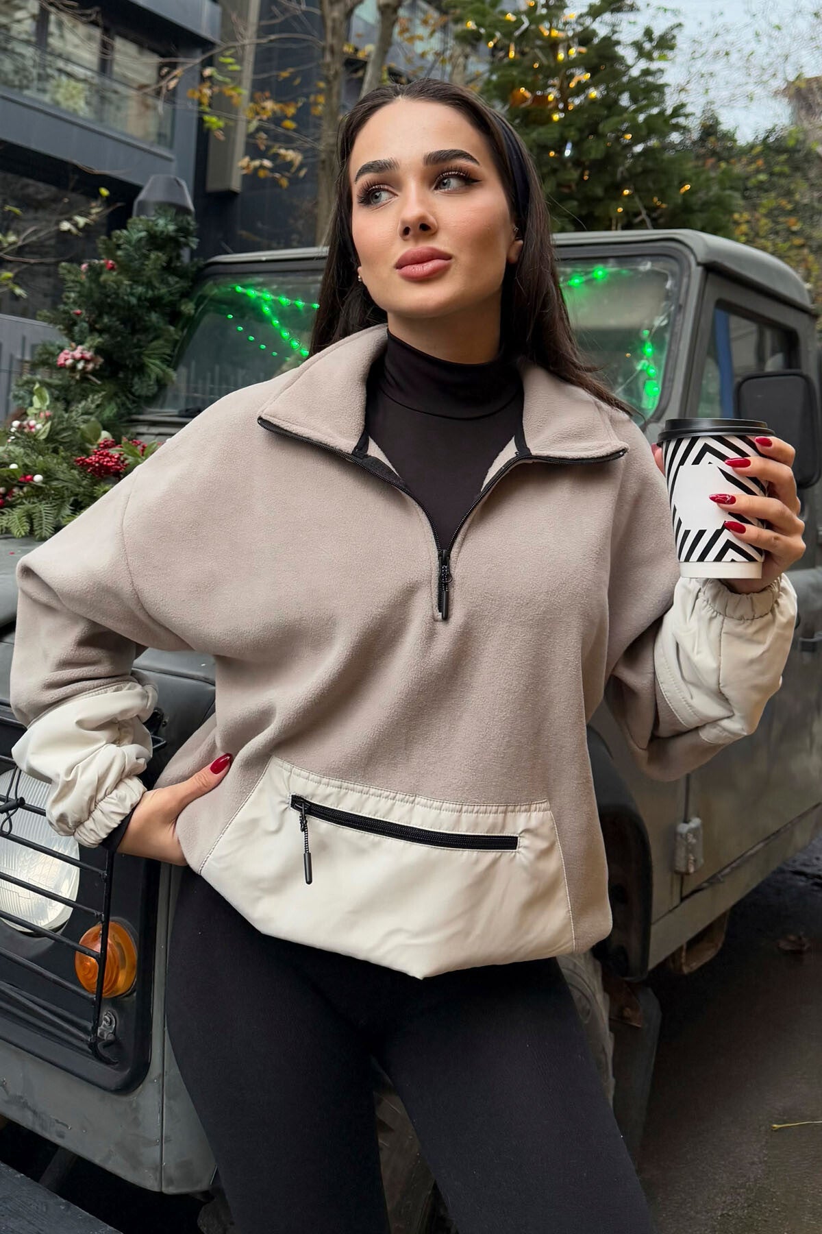 Koyu Bej Etek Ucu Büzgülü Yarım Fermuarlı Oversize Kadın Polar Sweatshirt - 97238