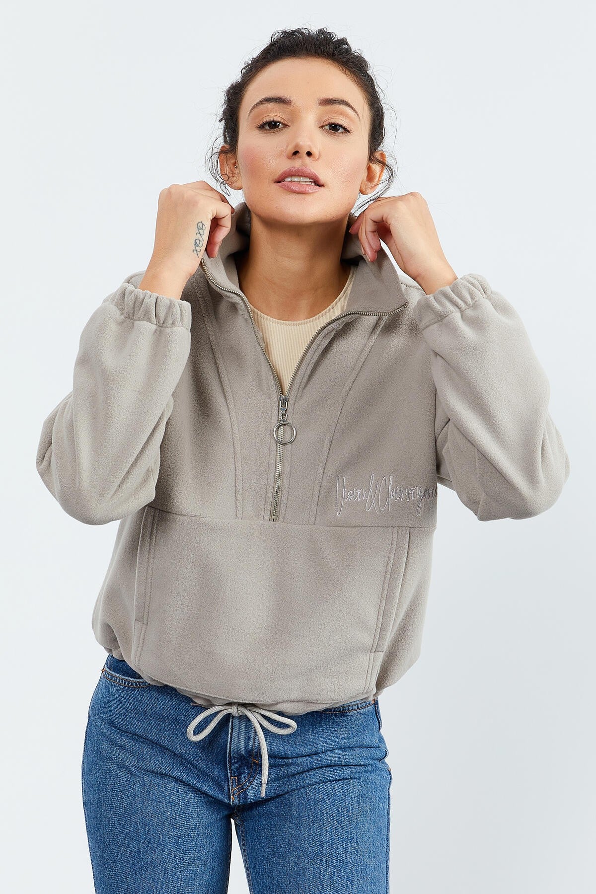 Koyu Bej Yarım Fermuar Etek Ucu Büzgülü Kadın Polar Oversize Sweatshirt - 97171