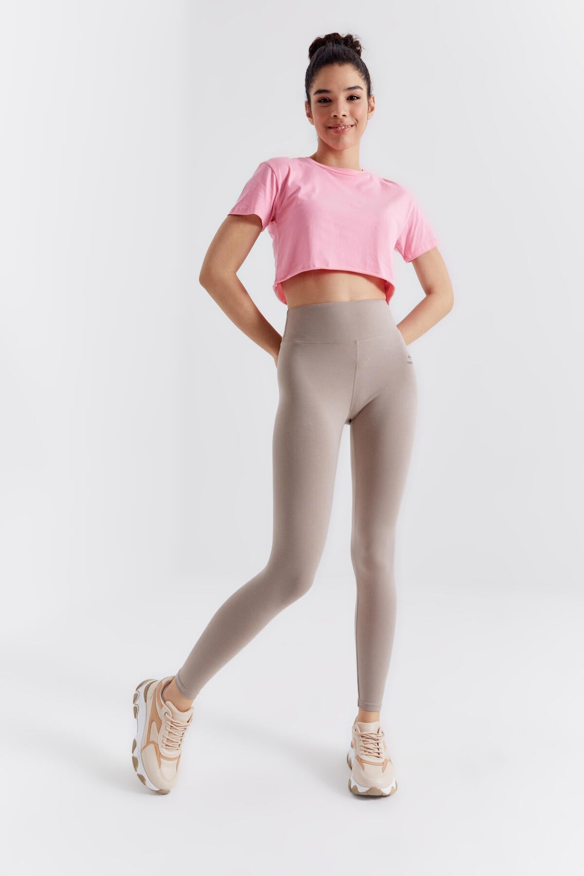 Koyu Bej Yüksek Bel Toparlayıcı Slim Fit Dar Paça Kadın Tayt - 94011