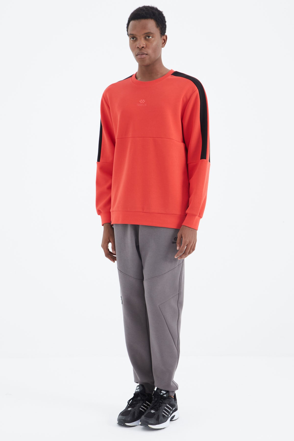 Koyu Gri Bağcıklı Şerit Detaylı Rahat Kalıp Erkek Eşofman Alt - 82100