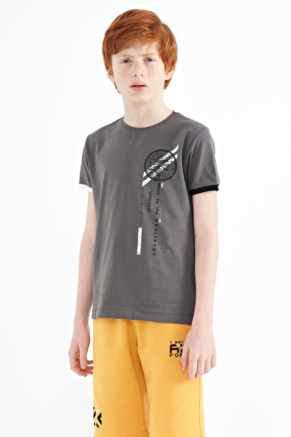 Koyu Gri Baskı Detaylı O Yaka Standart Kalıp Erkek Çocuk T-Shirt - 11131