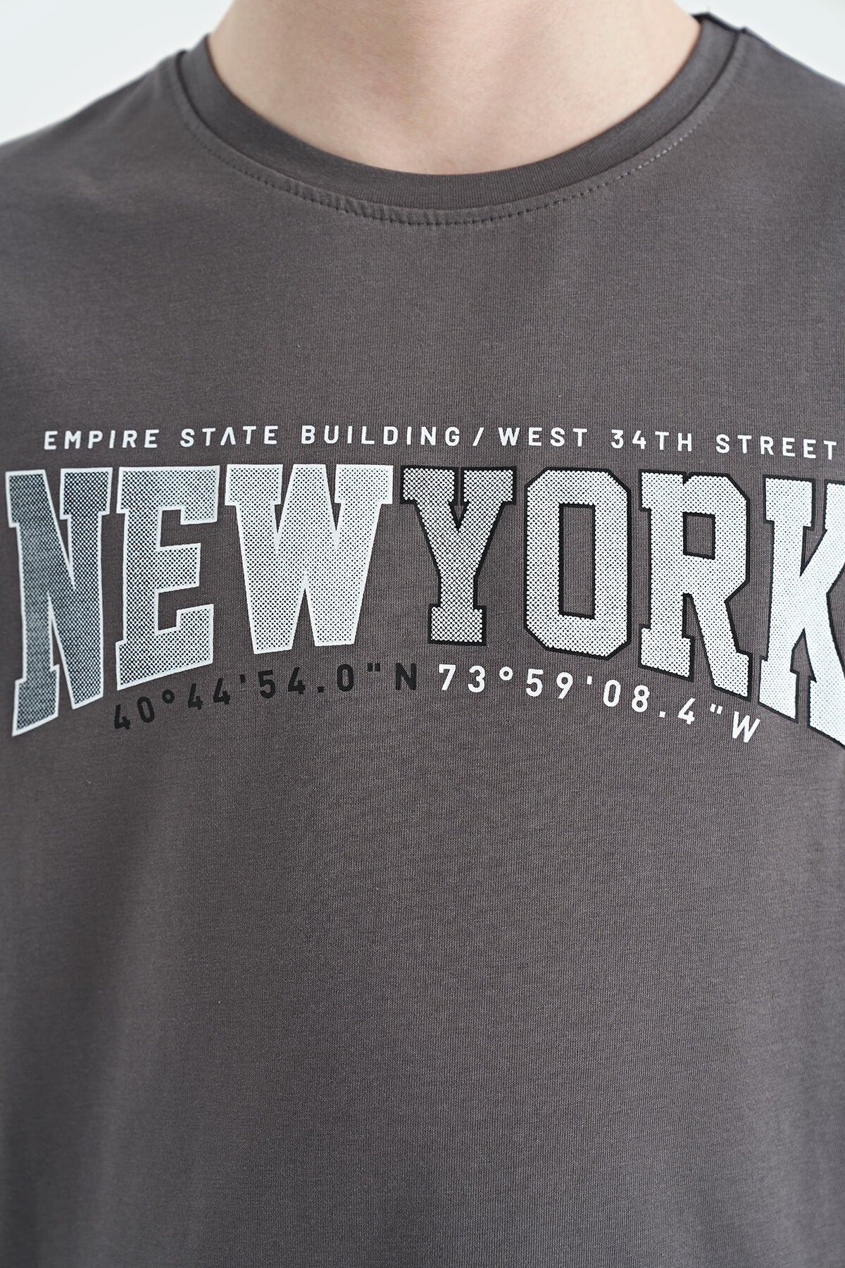 Koyu Gri Yazı Baskılı Standart Kalıp O Yaka Erkek Çocuk T-Shirt - 11105