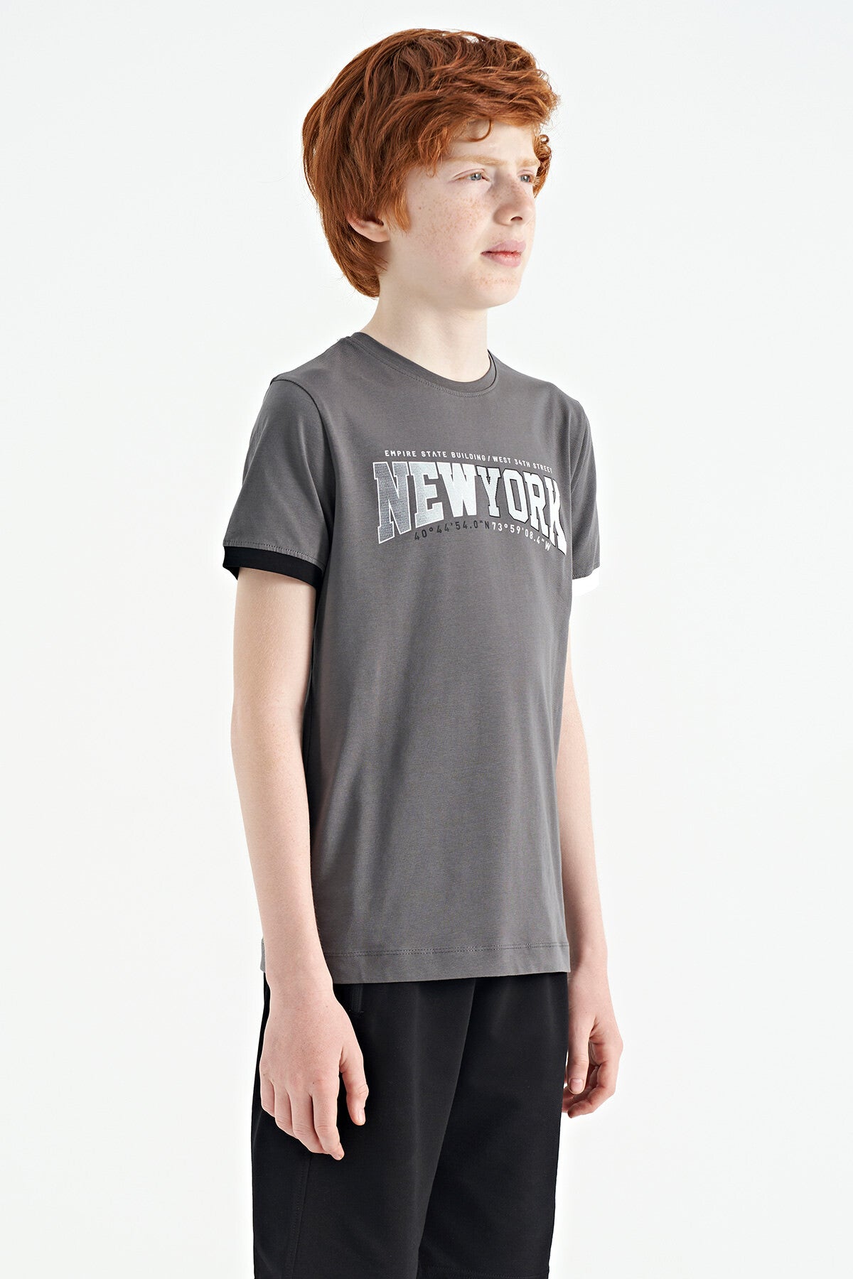 Koyu Gri Yazı Baskılı Standart Kalıp O Yaka Erkek Çocuk T-Shirt - 11105