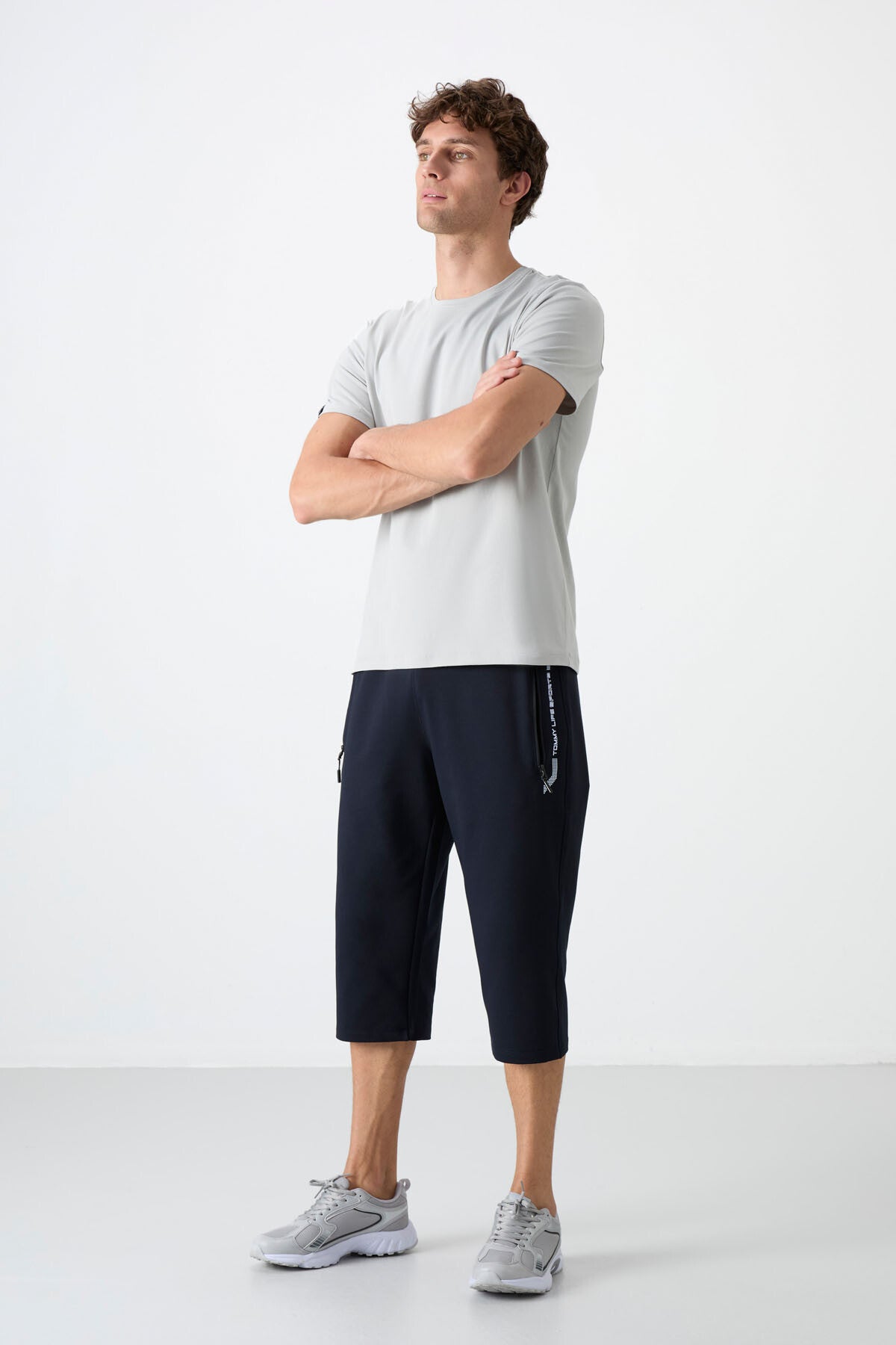 Lacivert - Beyaz Fermuar Cepli Standart Kalıp Klasik Paça Erkek Kapri - 83091