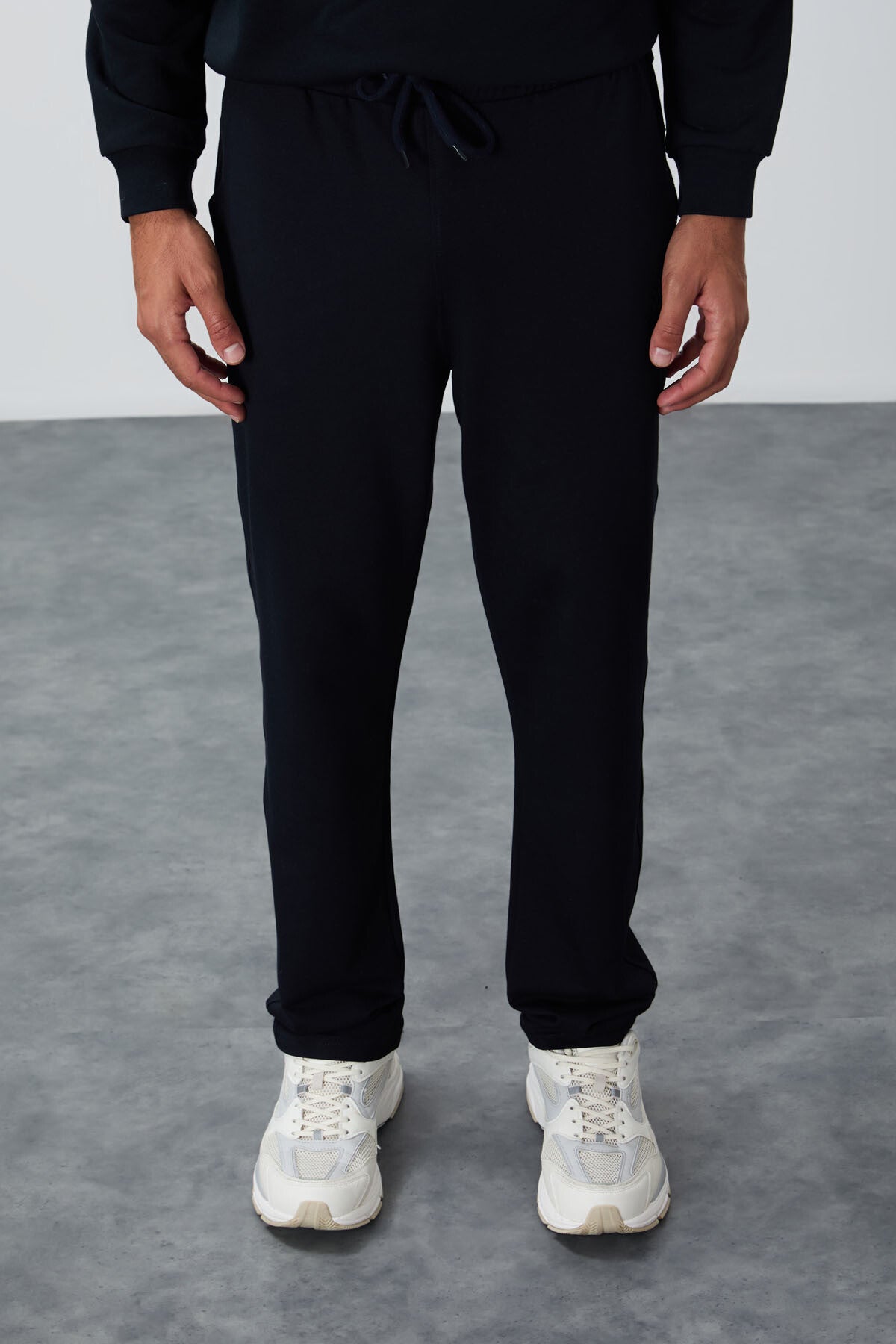 Lacivert Bağcıklı Cepli Standart Kalıp Klasik Paça Erkek Eşofman Alt - 84682