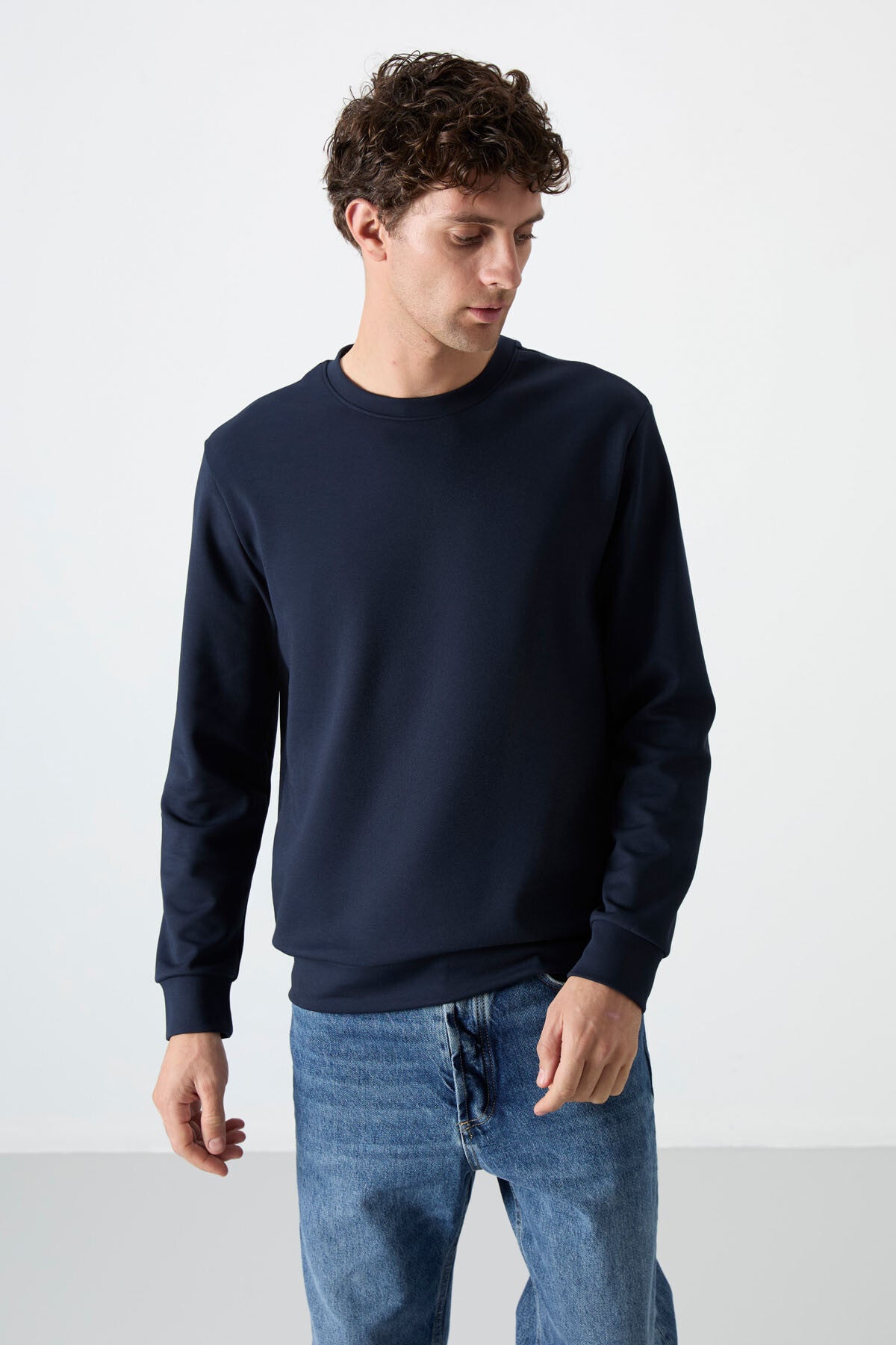 Lacivert Basic O Yaka Rahat Form Erkek Sweatshirt - 88053