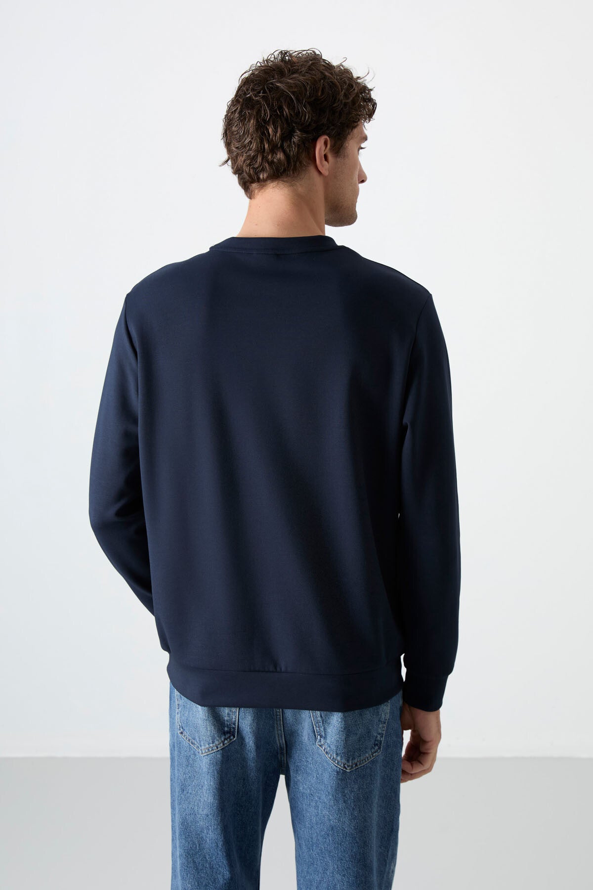 Lacivert Basic O Yaka Rahat Form Erkek Sweatshirt - 88053