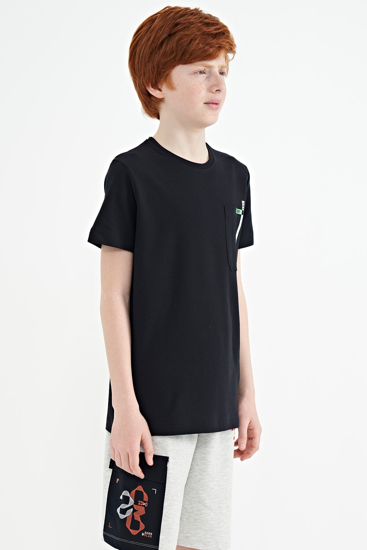 Lacivert Cep Detaylı O Yaka Standart Kalıp Erkek Çocuk T-Shirt - 11120