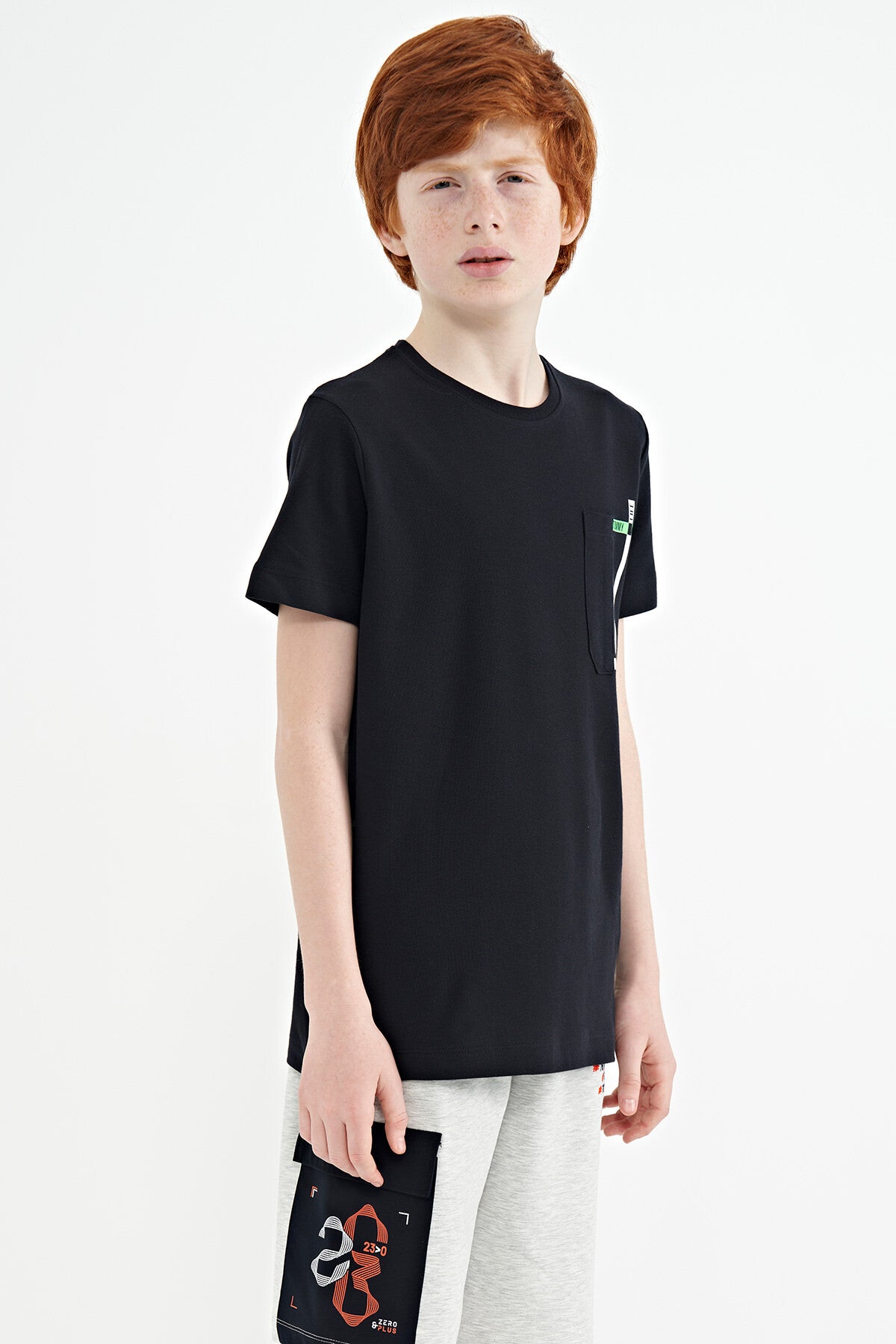 Lacivert Cep Detaylı O Yaka Standart Kalıp Erkek Çocuk T-Shirt - 11120