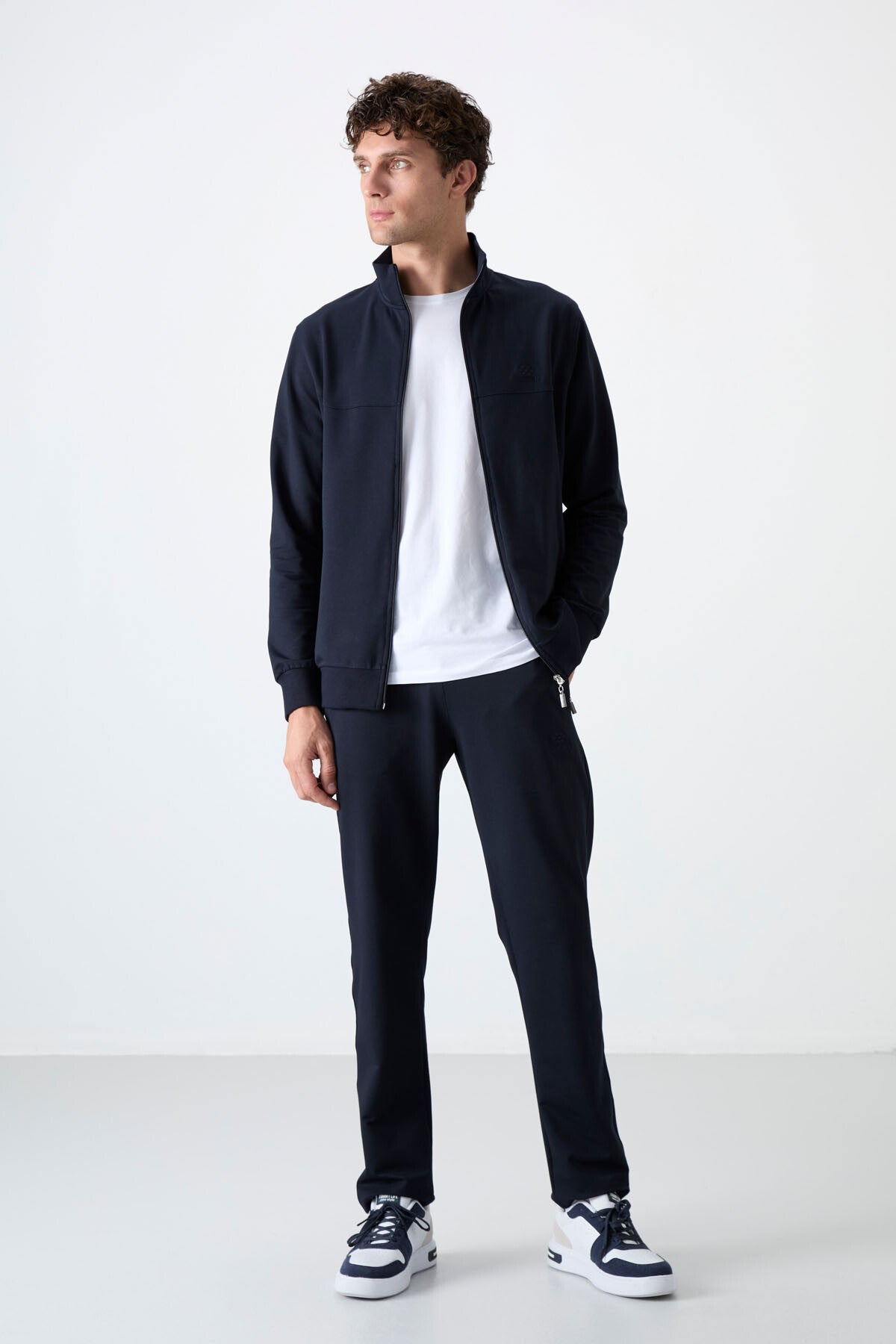 Lacivert Dik Yaka Fermuarlı Rahat Form Klasik Paça Erkek Eşofman Takımı - 85072